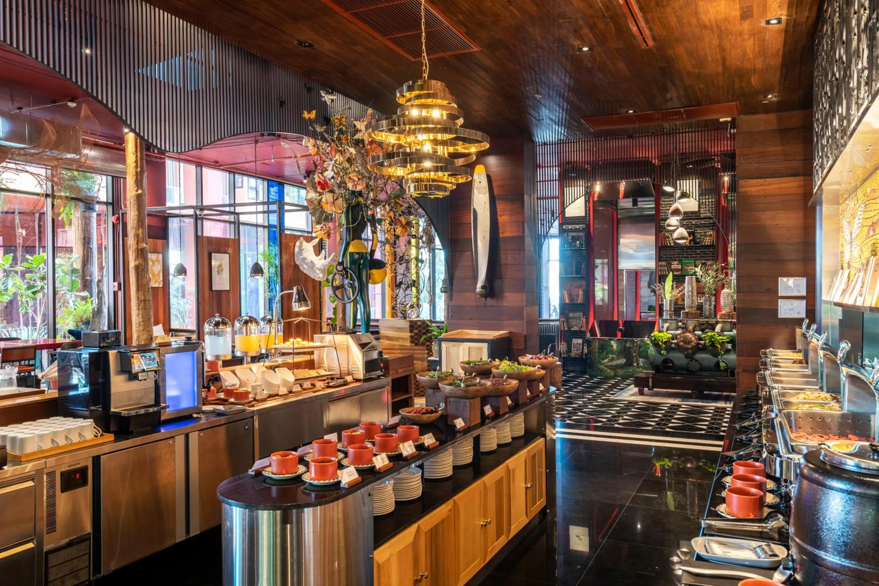 Restaurant/places to eat in MeStyle Museum Hotel