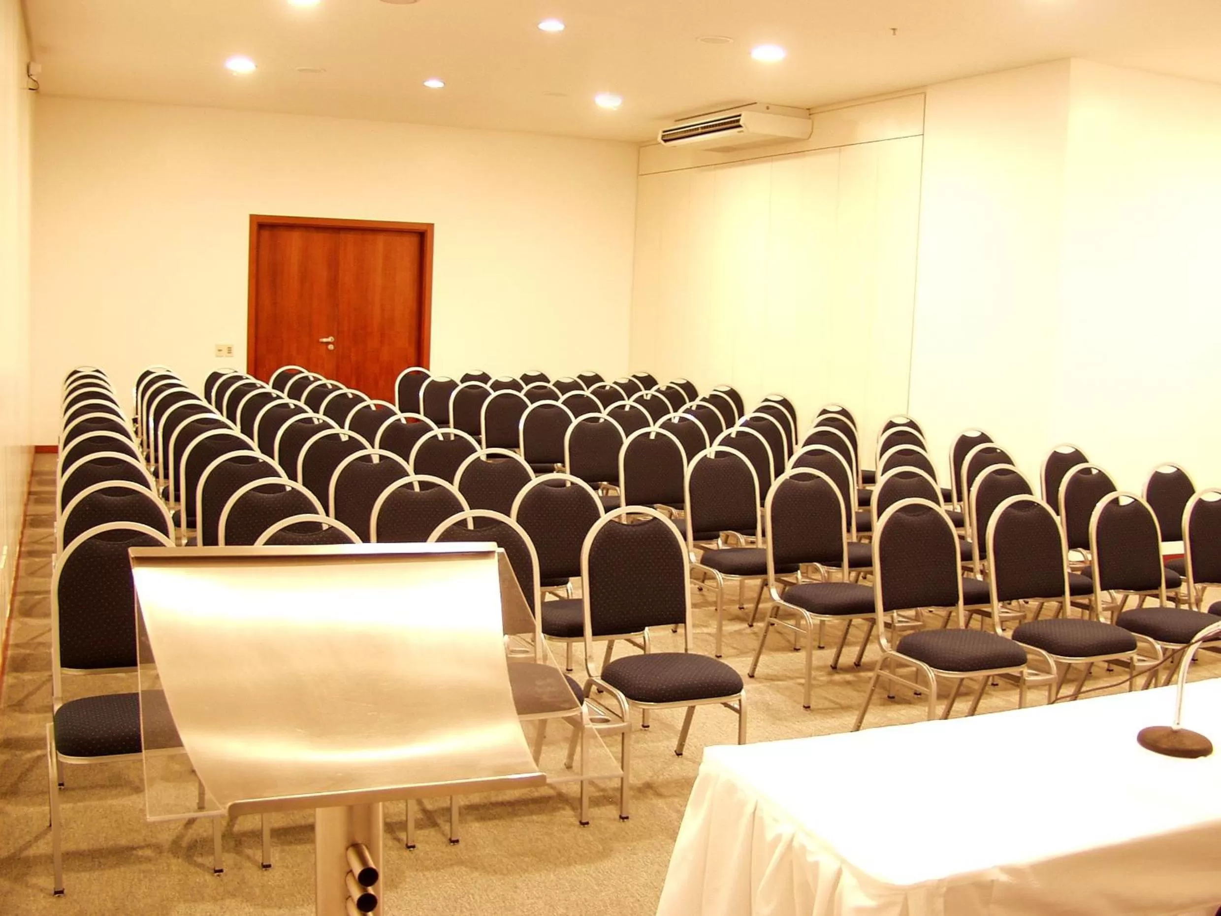 Business facilities in Costa do Mar Hotel