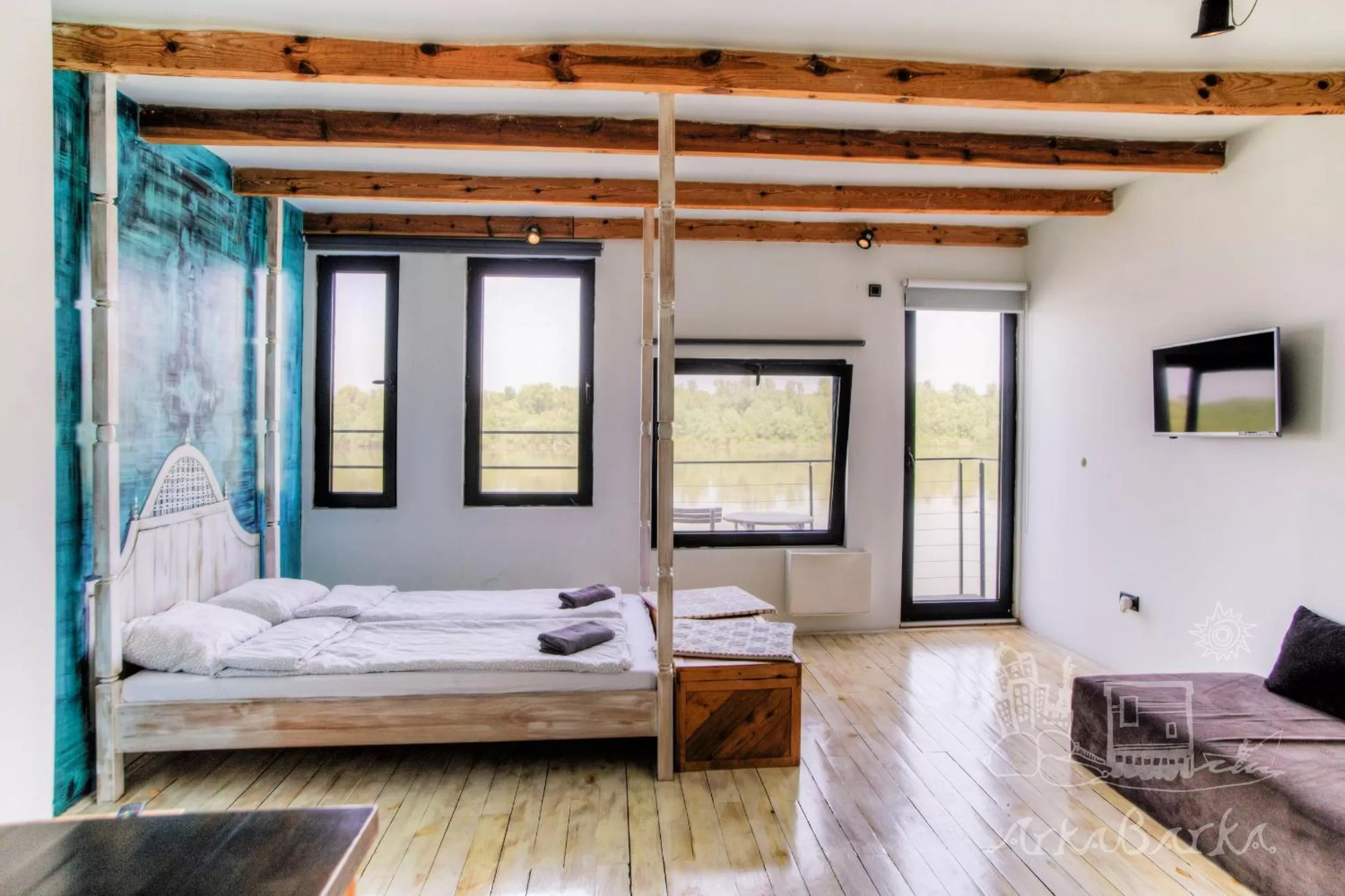 Spring, Bed in ArkaBarka 2- Floating Dream Rooms and Apartments