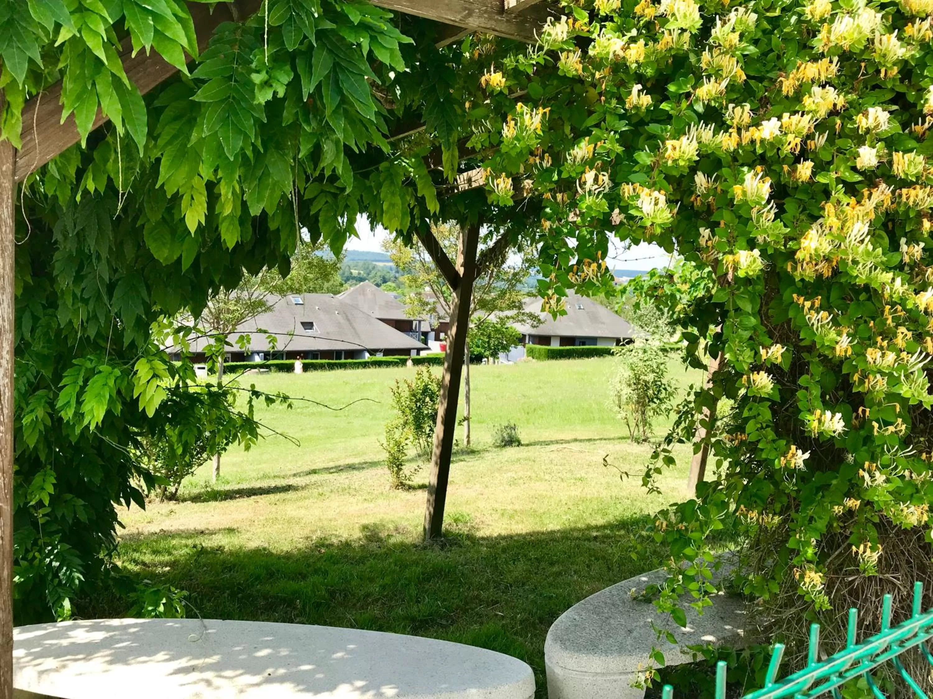 Spring in Residence Croma