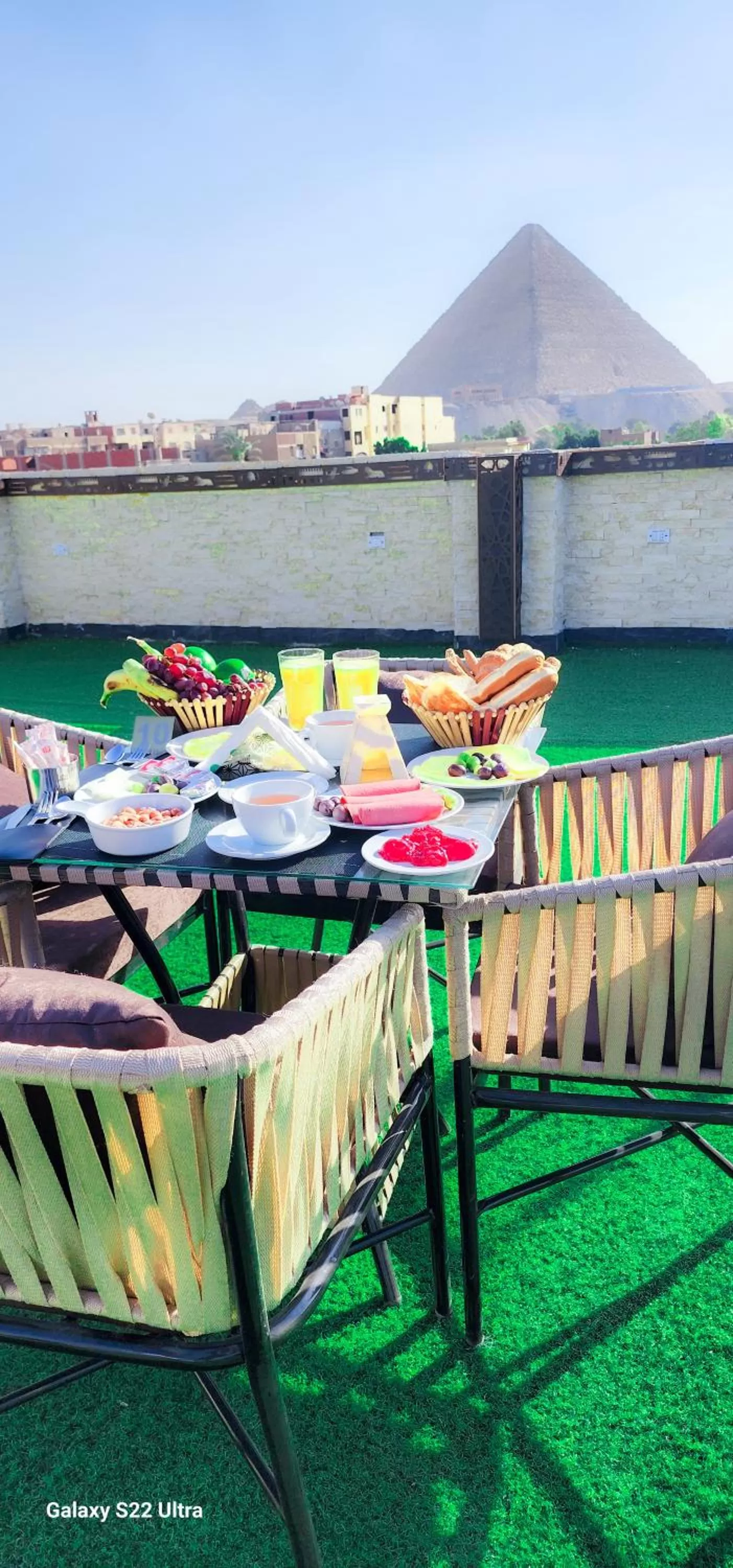 Day in King Cheops Inn - Pyramid View