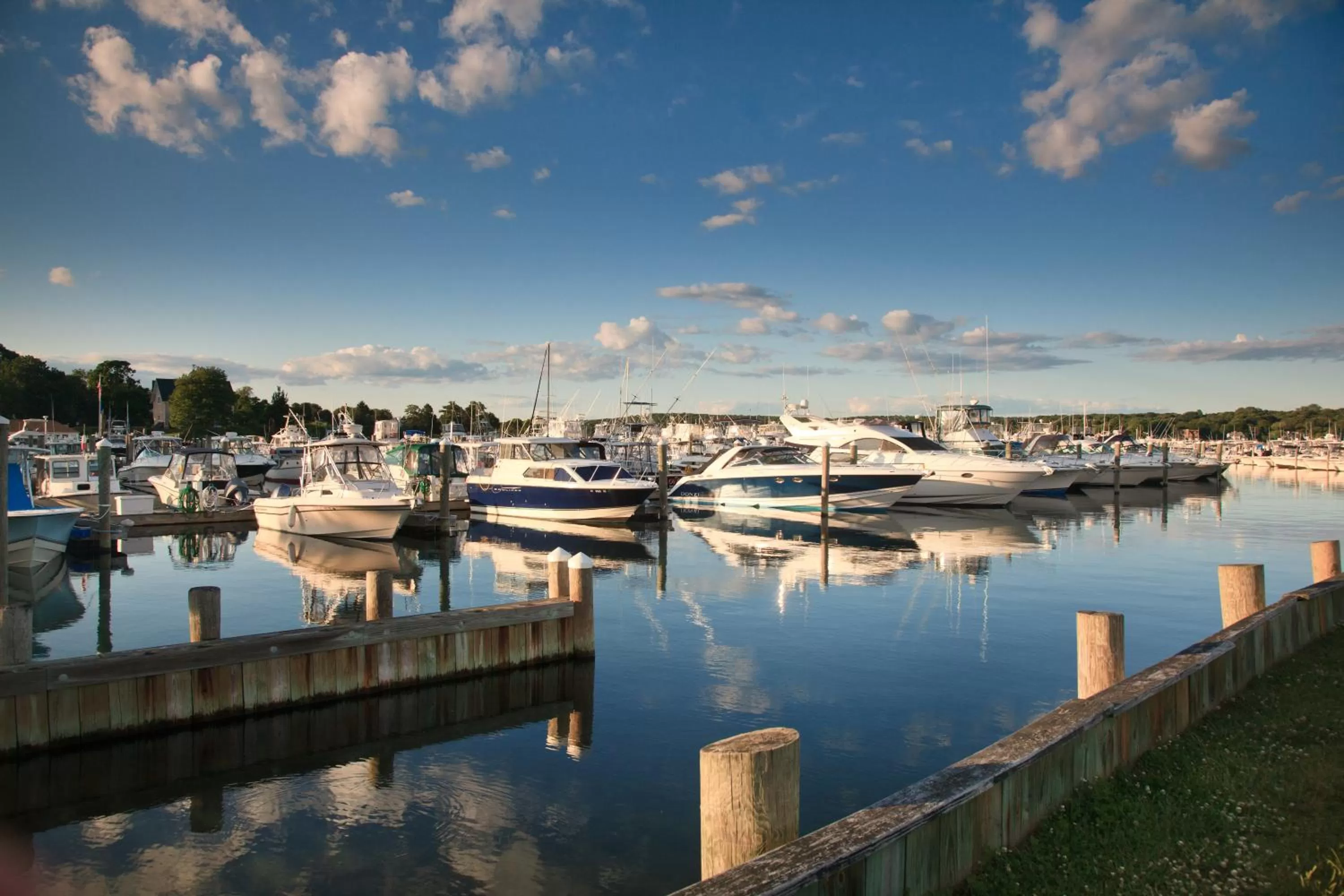 Patio in Inn at Harbor Hill Marina
