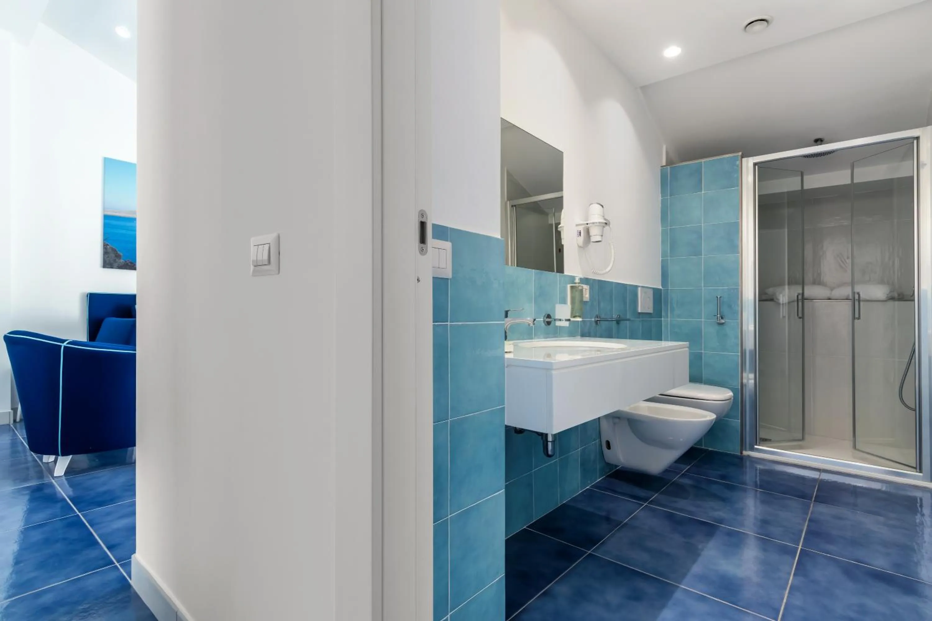 Shower in Hotel Metropole