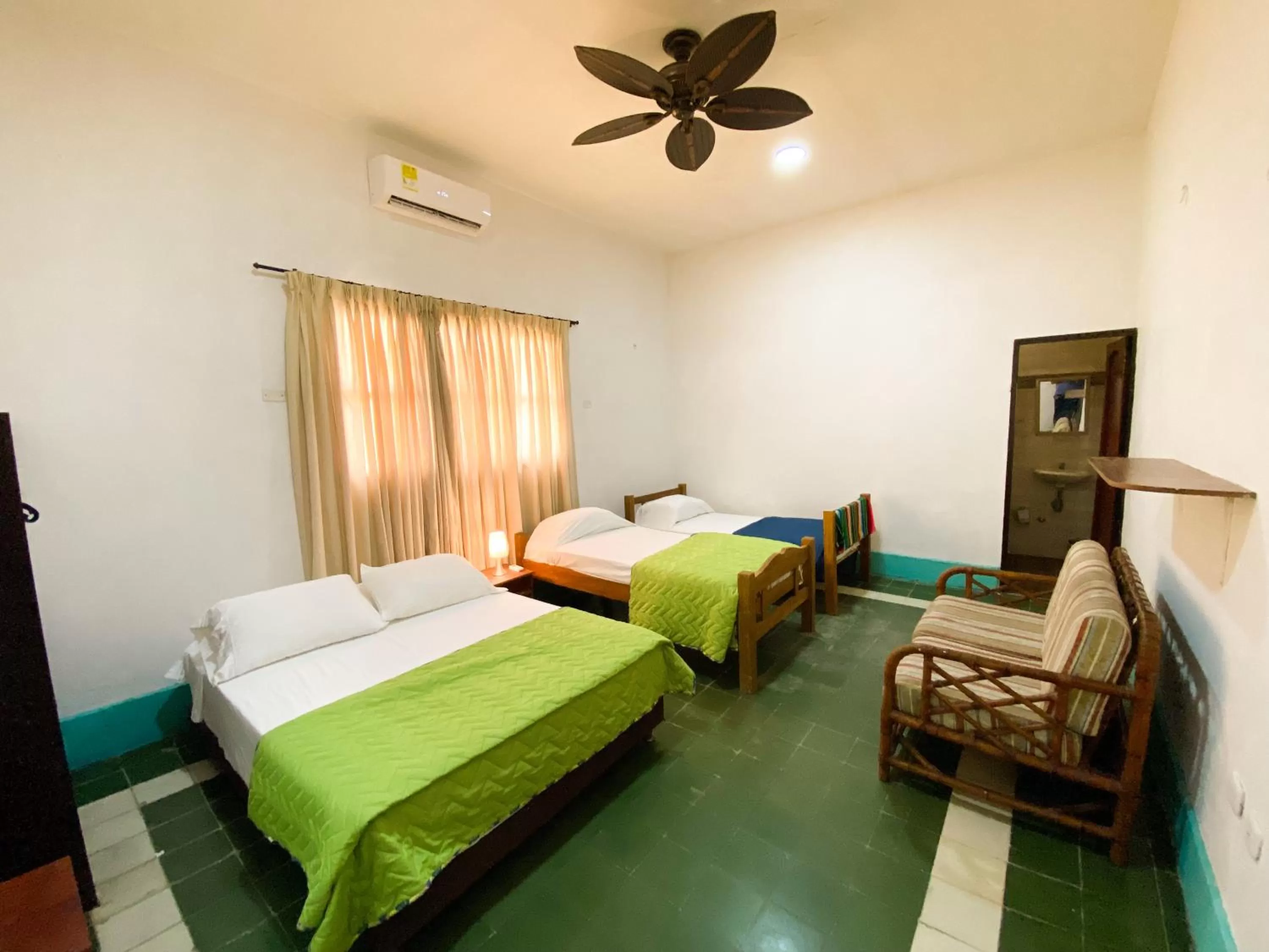 Photo of the whole room in Mansion Bahia Manga