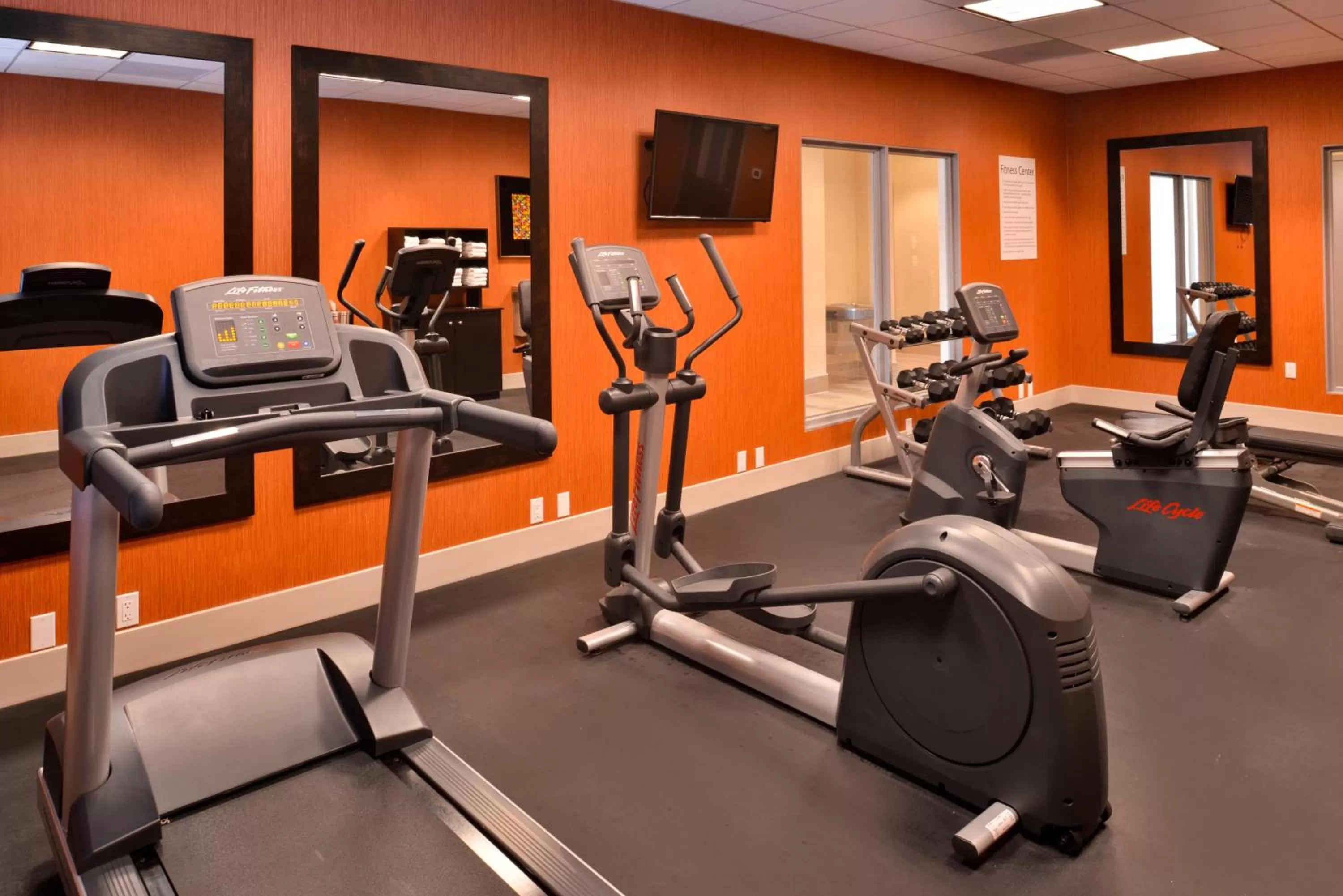 Fitness centre/facilities in Holiday Inn Express Hotels & Suites Loma Linda by IHG