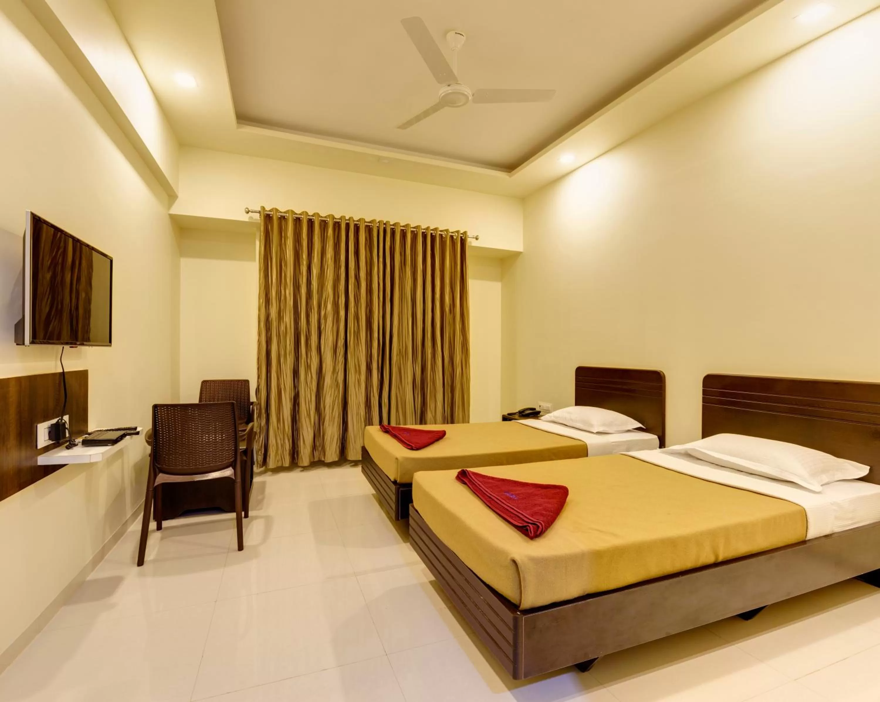 Bedroom, Bed in Hotel Galaxy Inn Kolhapur