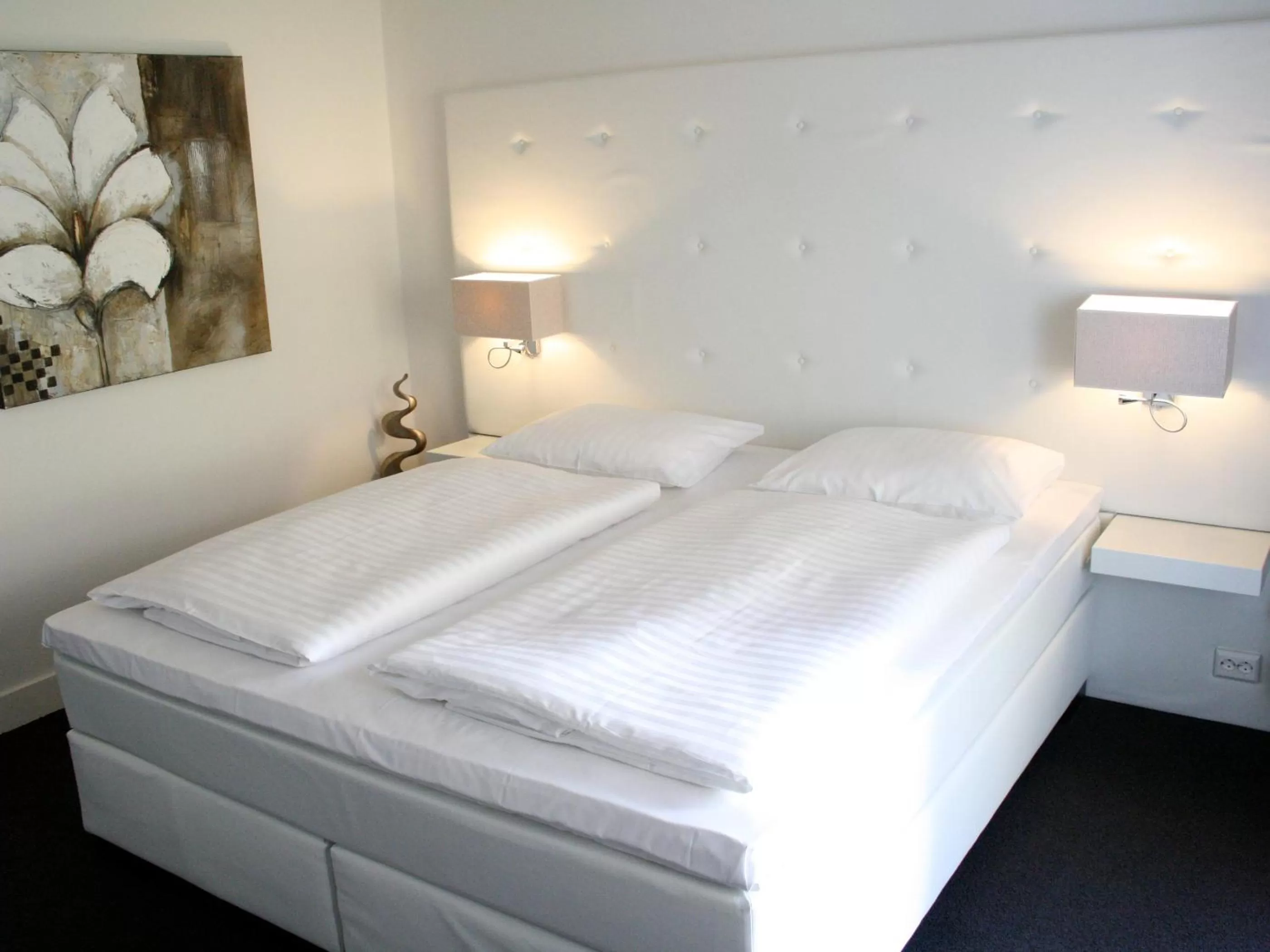 Bedroom, Bed in Parkhotel Schmallenberg