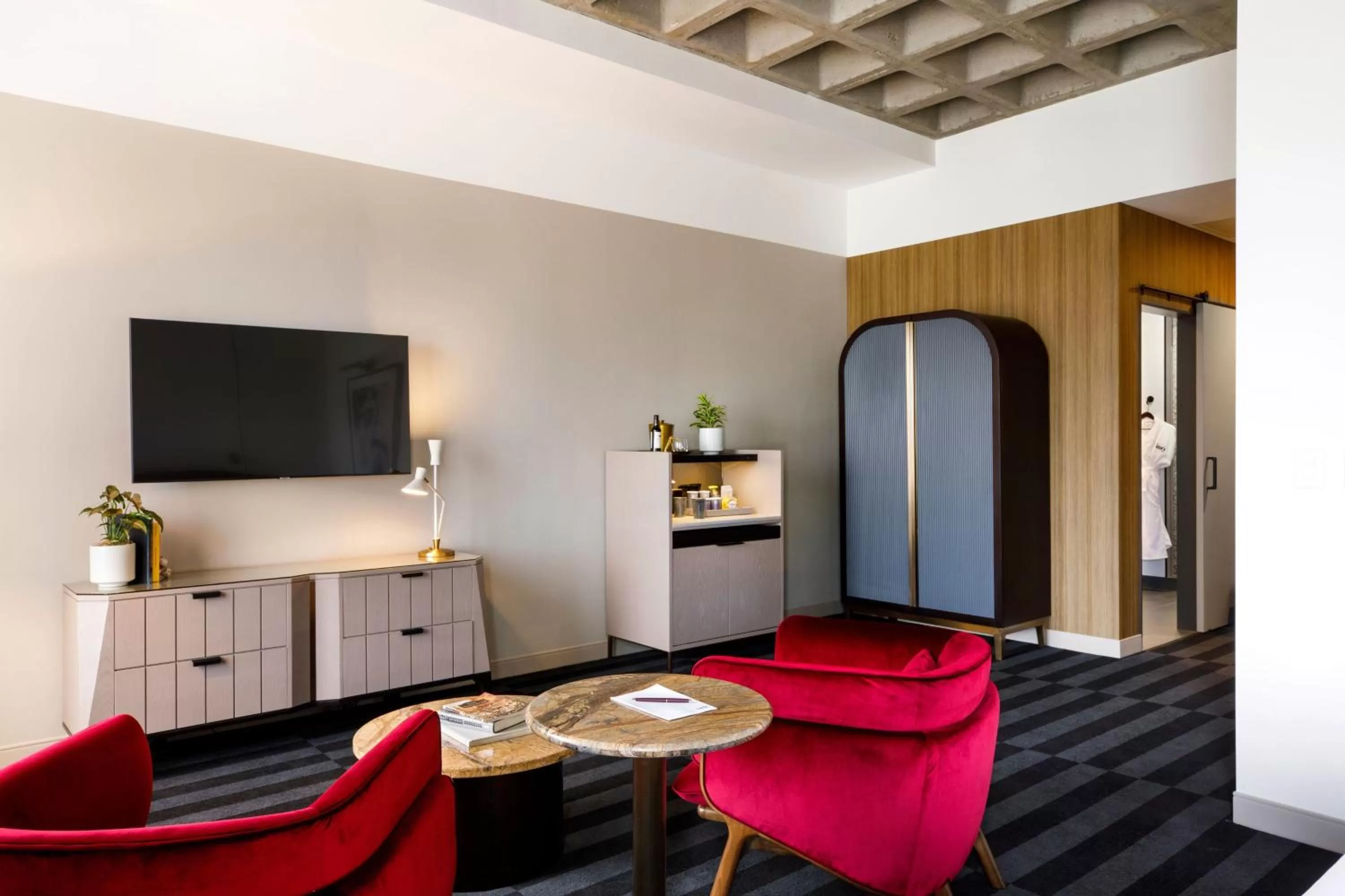 Photo of the whole room in Hotel Indy, Indianapolis, a Tribute Portfolio Hotel