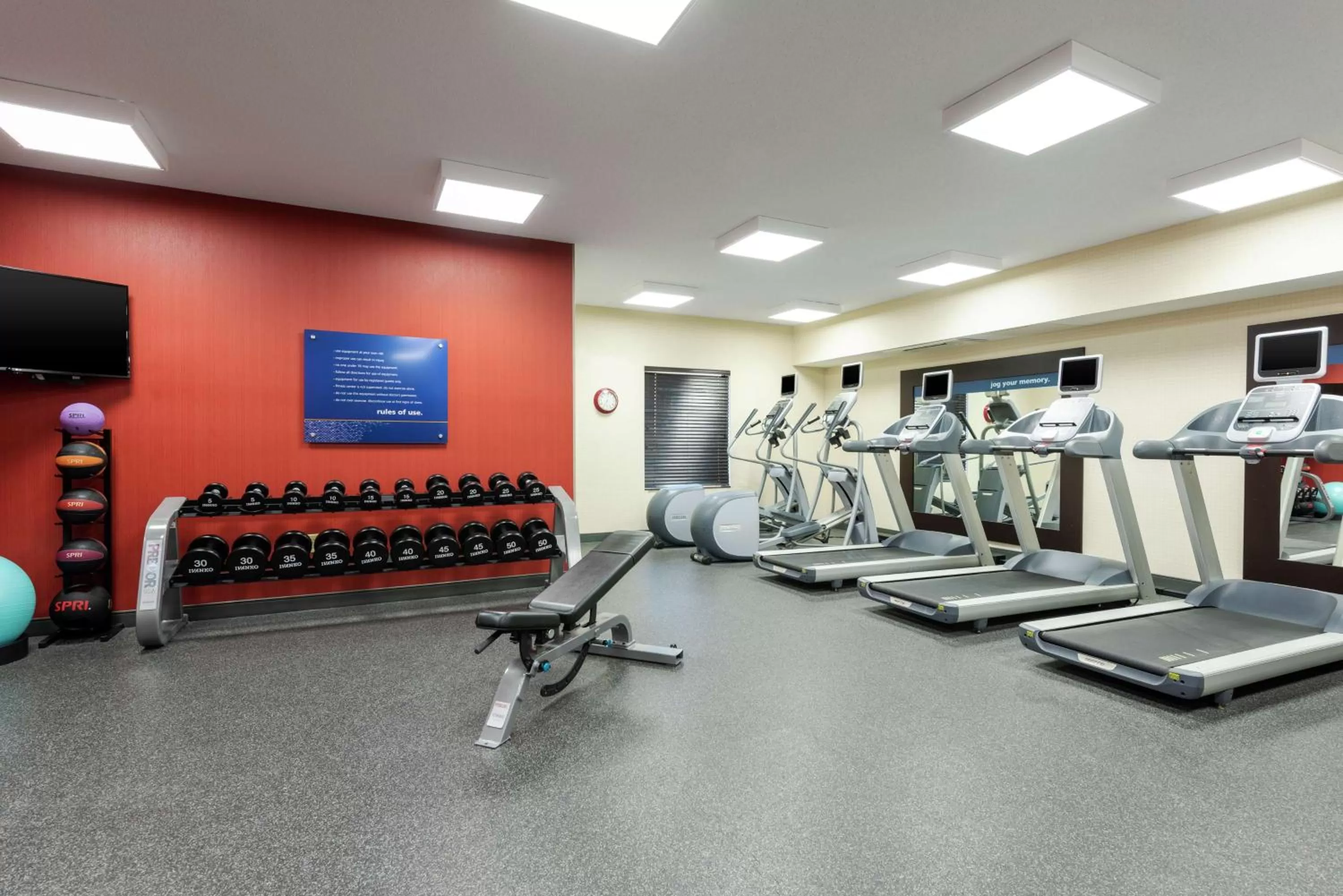 Fitness centre/facilities in Hampton Inn & Suites Marshalltown