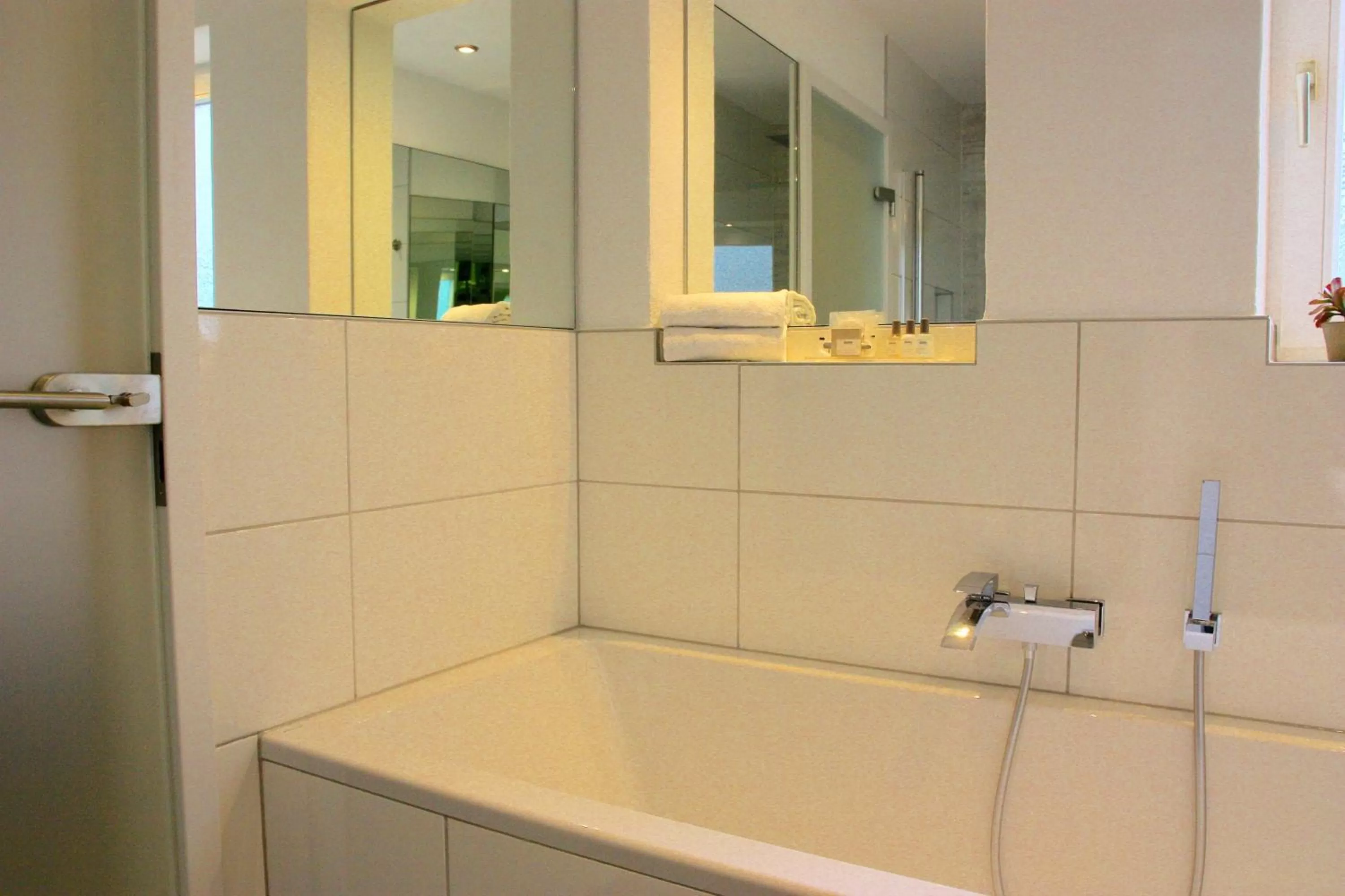 Bathroom in Hotel am Schloss