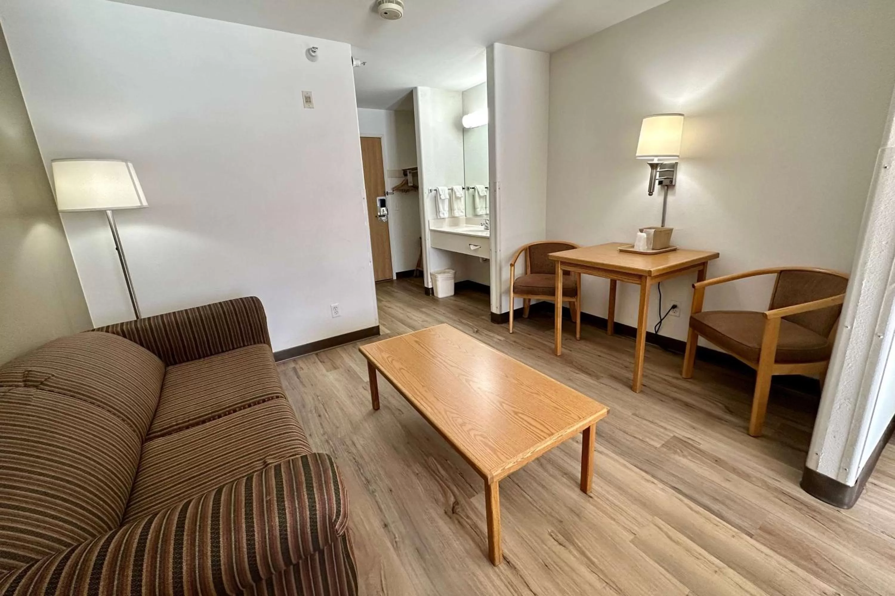 Photo of the whole room in Wingate by Wyndham New Castle - Glenwood Springs