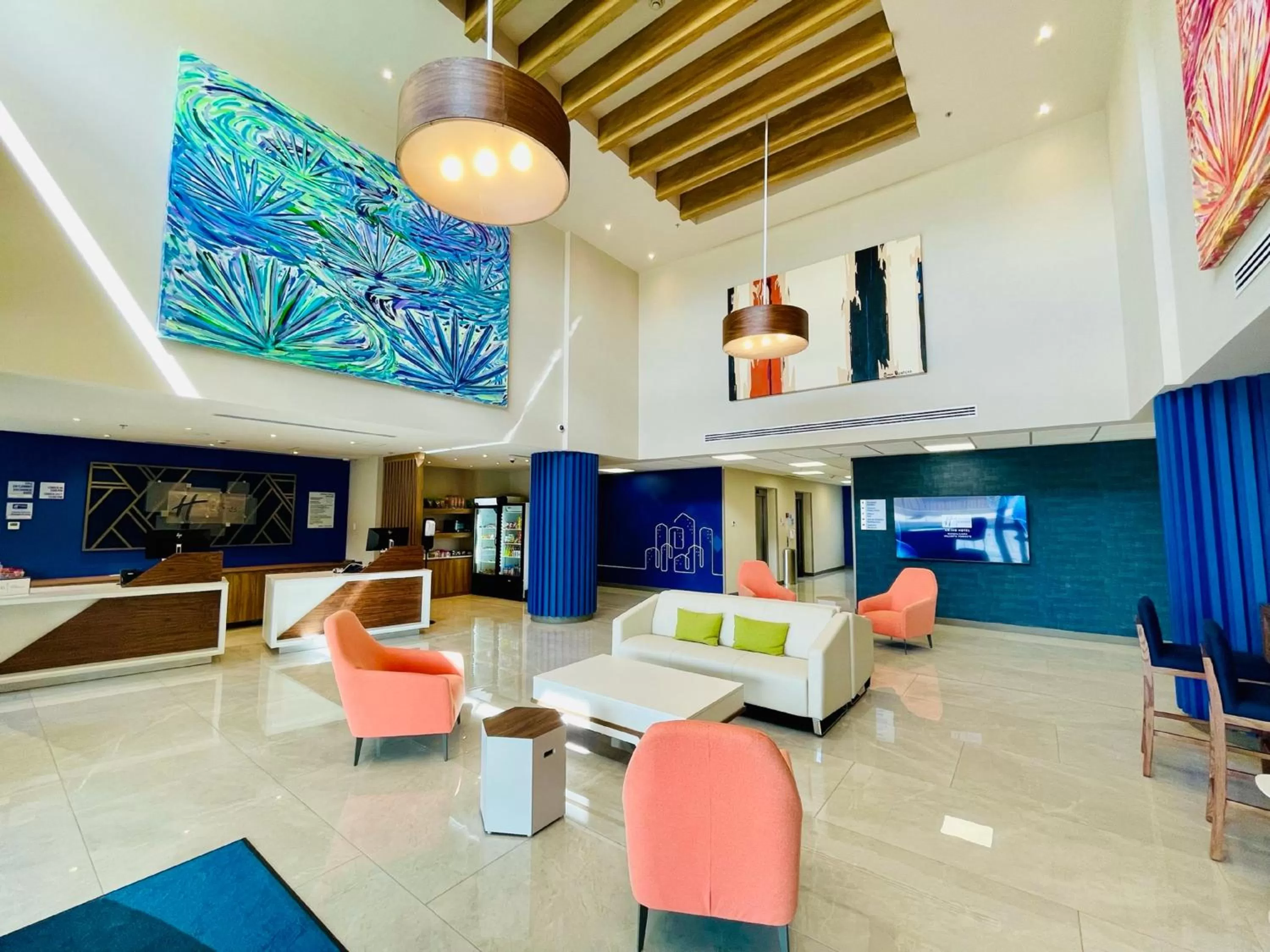 Property building in Holiday Inn Express - Guadalajara Vallarta Poniente by IHG