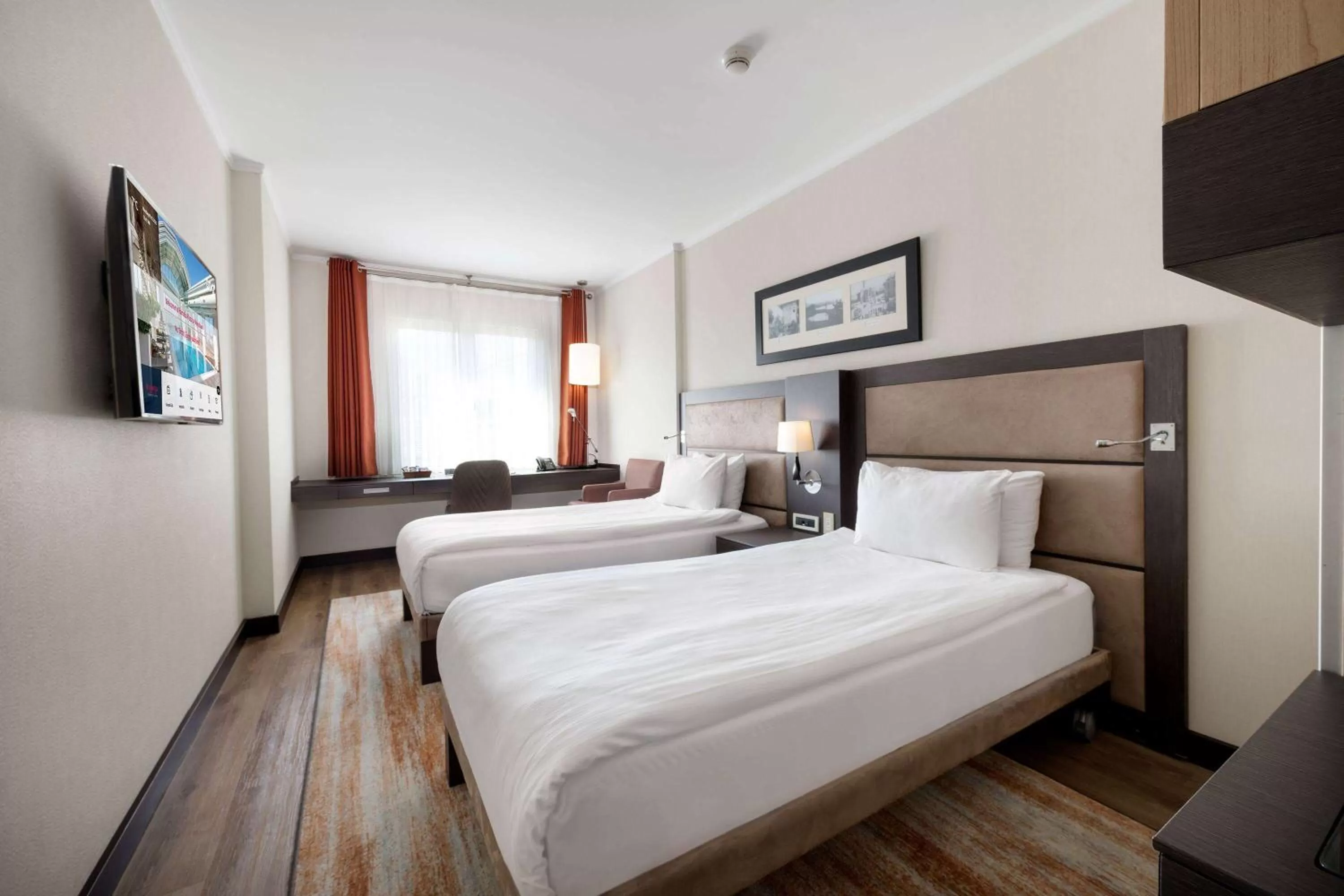 Photo of the whole room, Bed in Ramada Plaza By Wyndham Istanbul City Center