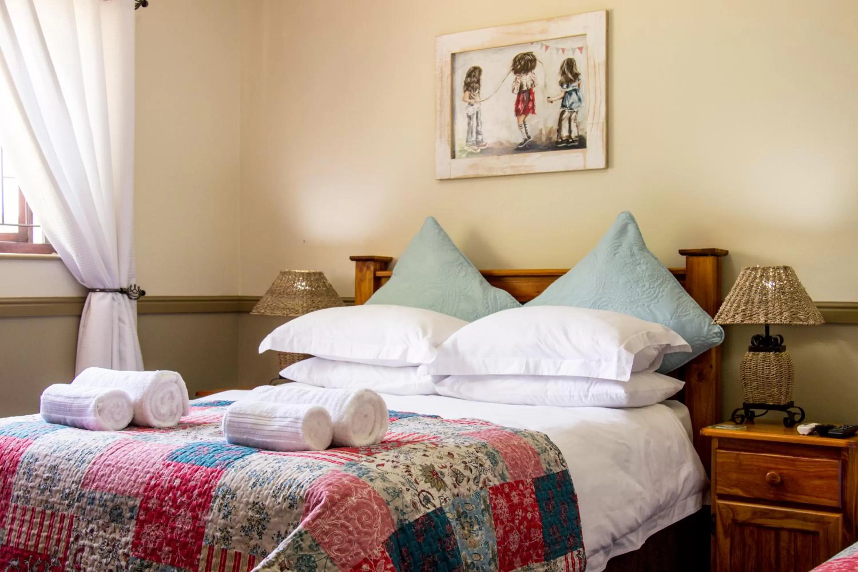 Bedroom, Bed in Victoria Heights B&B