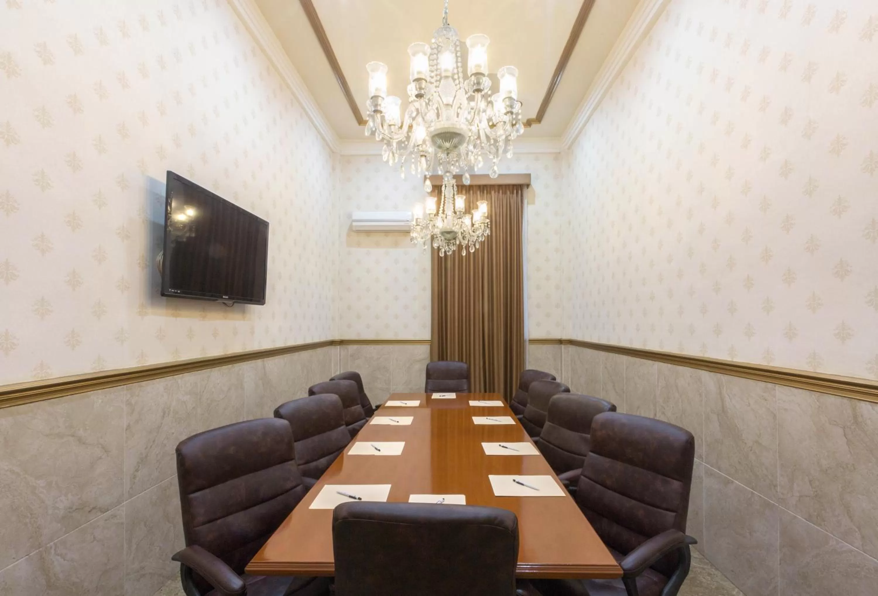 Seating area in Hotel Victoria Merida