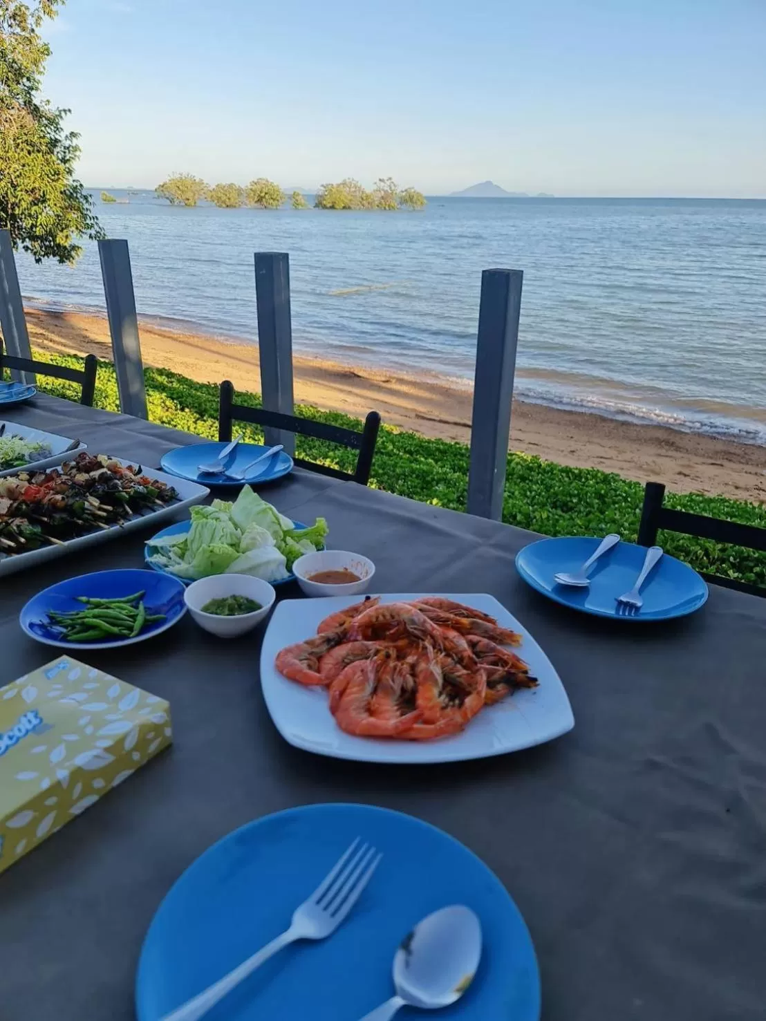 Restaurant/places to eat in Anyavee Chom By The Sea