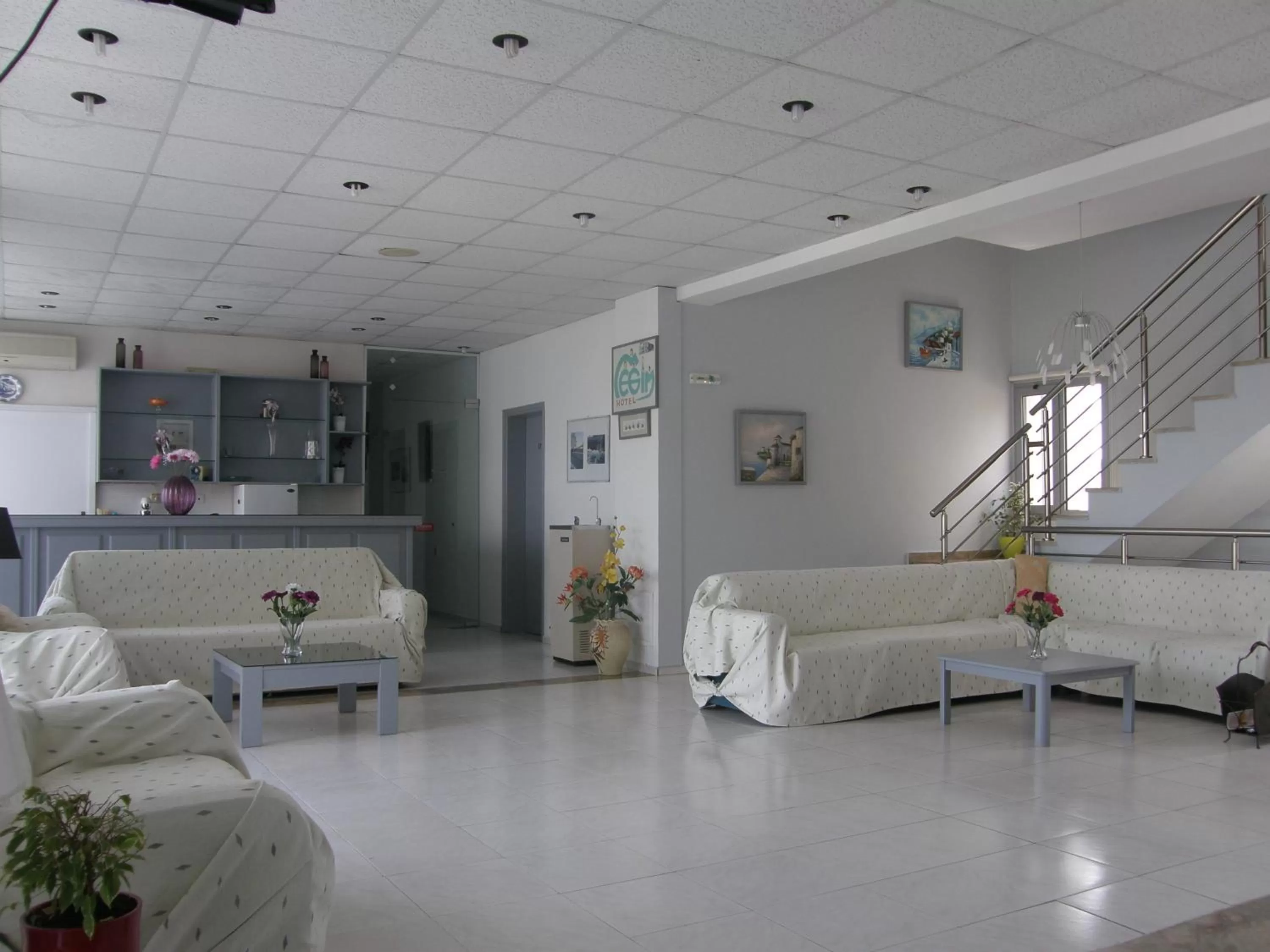 Lobby or reception in Megim Hotel