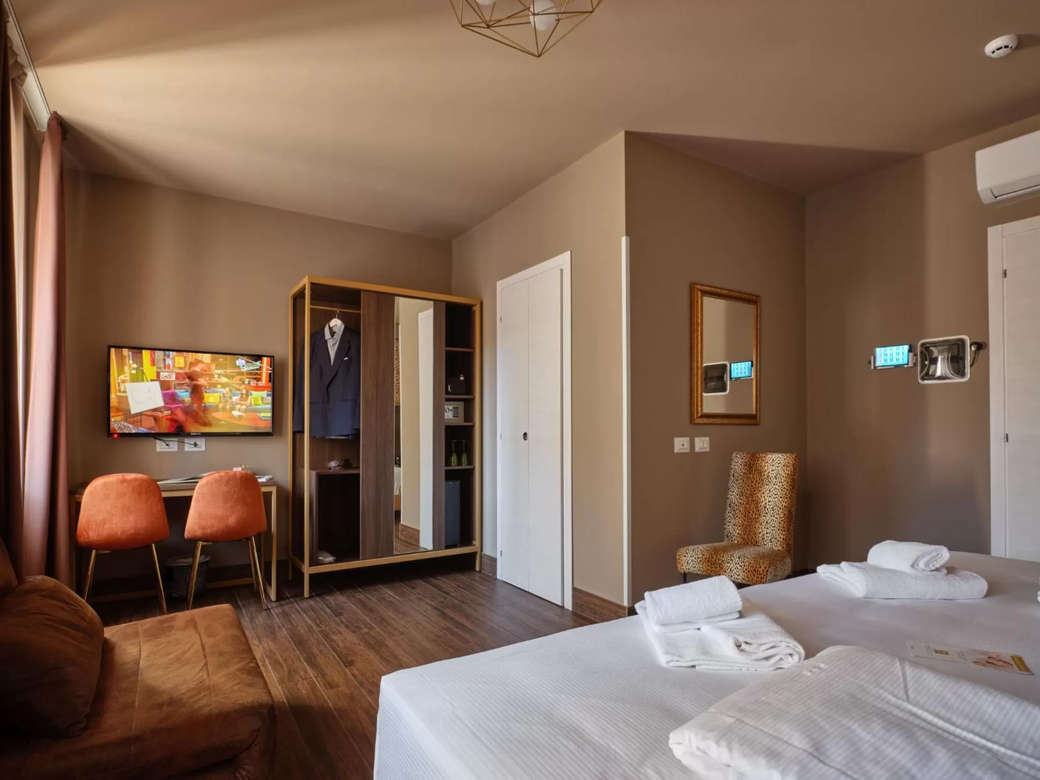 TV and multimedia, Bed in Hotel Giulietta