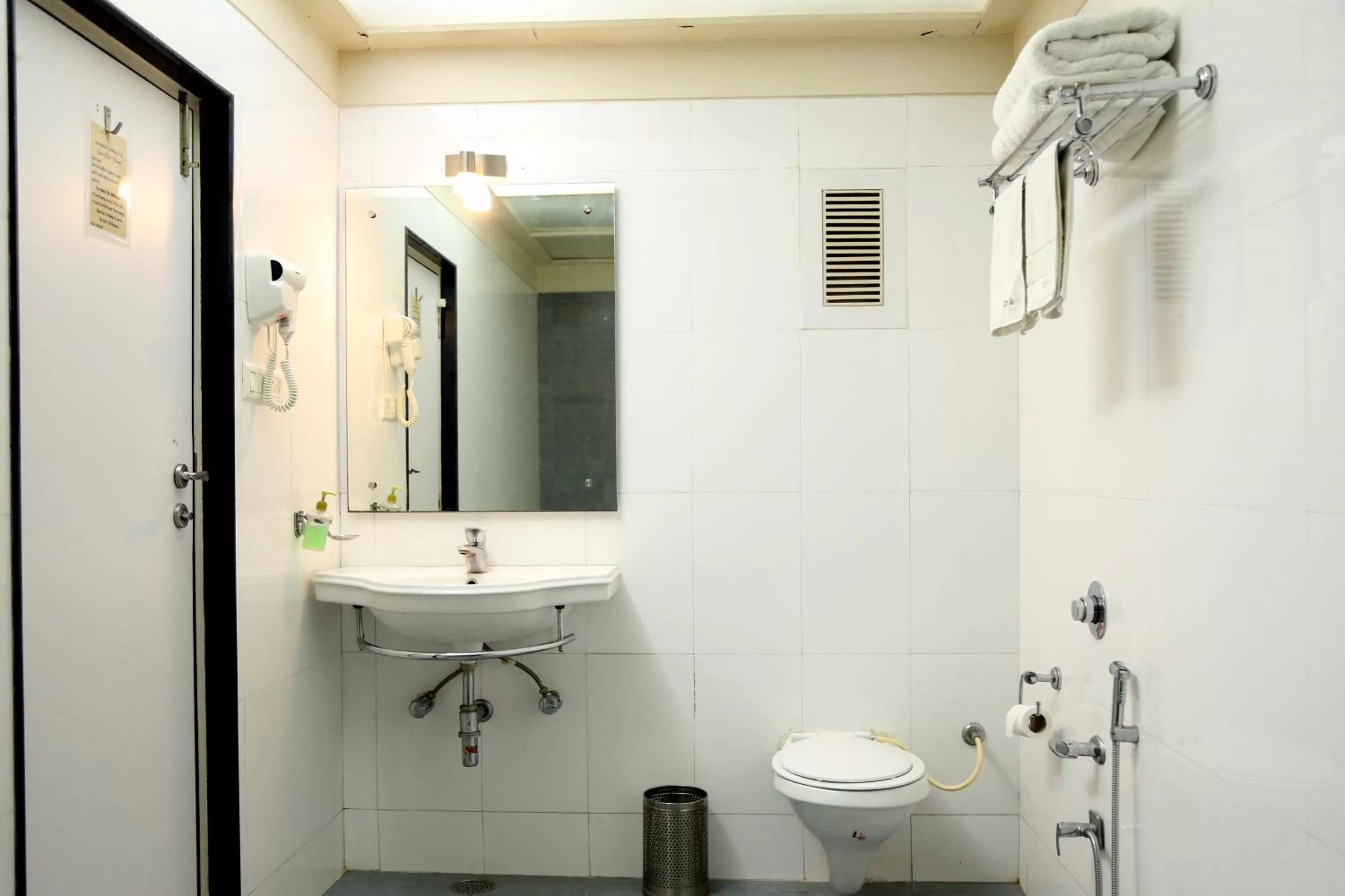 Bathroom in Hotel AGC