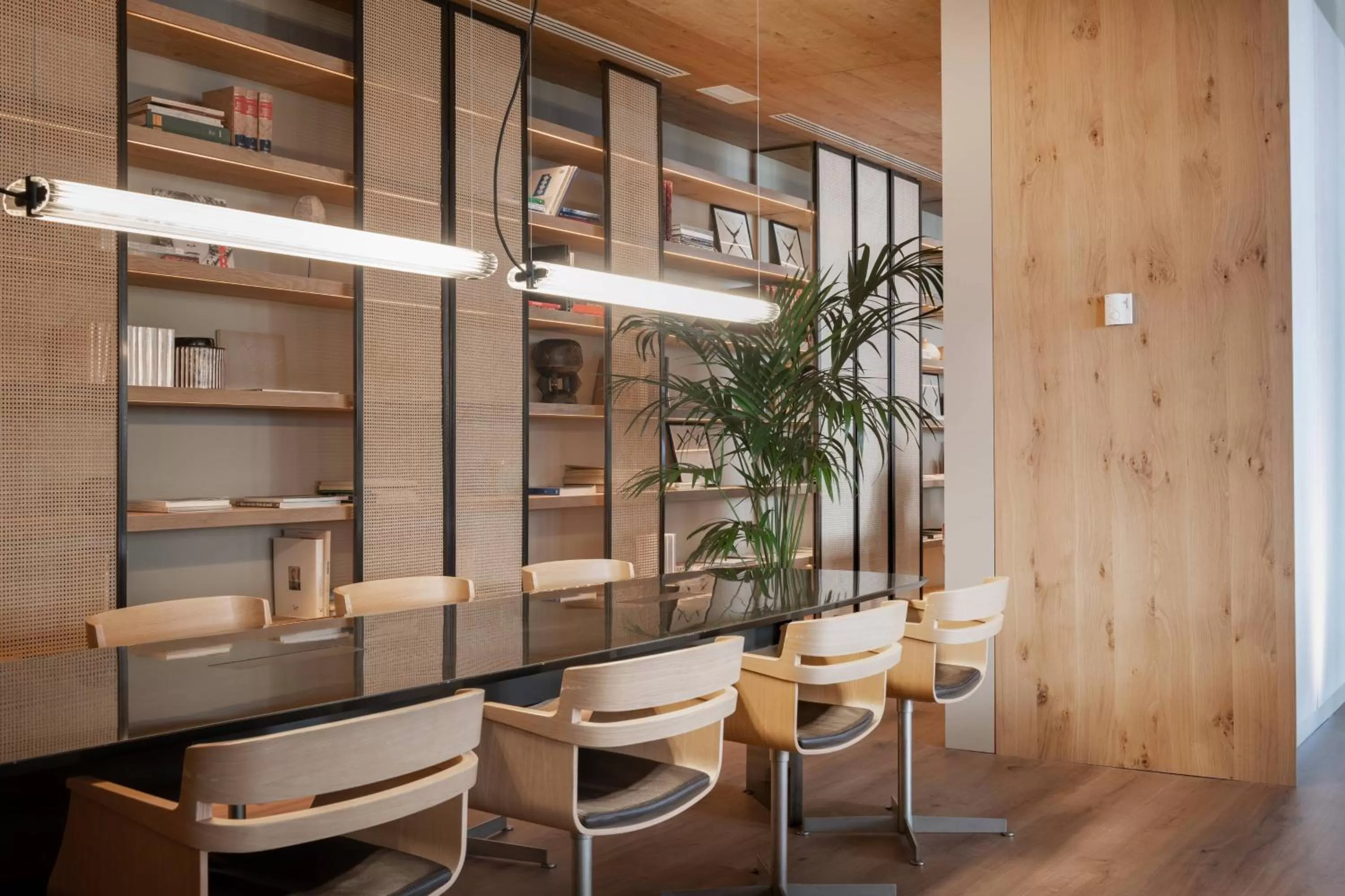 Lounge or bar in AC Hotel Aitana by Marriott