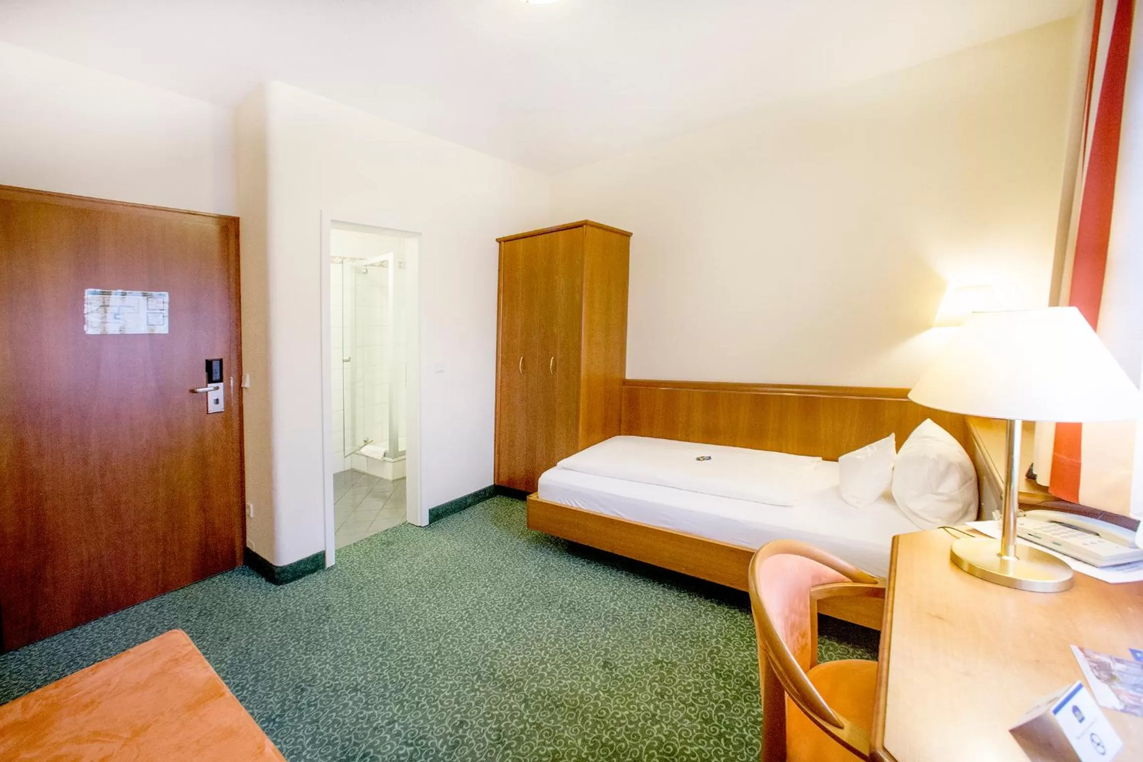 Photo of the whole room, Bed in Hotel Weisses Lamm