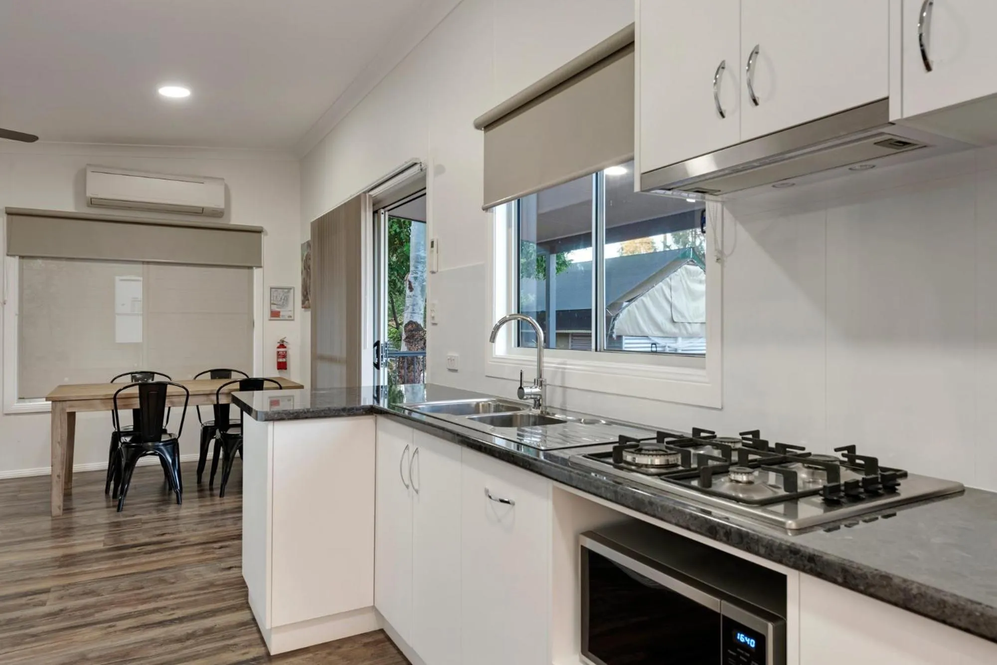 Kitchen or kitchenette in Discovery Parks - Dubbo