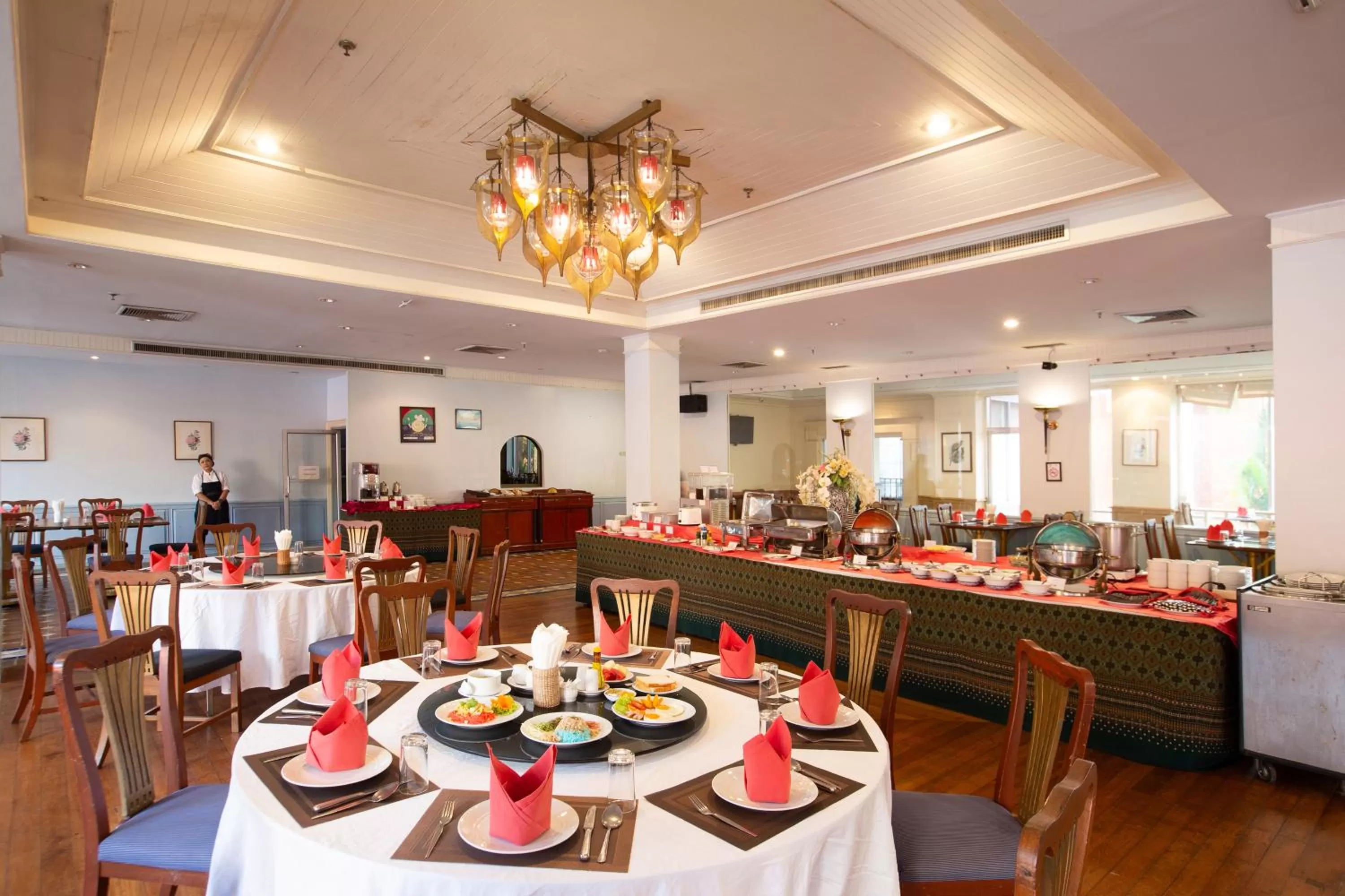 Restaurant/places to eat in The Imperial Narathiwat Hotel