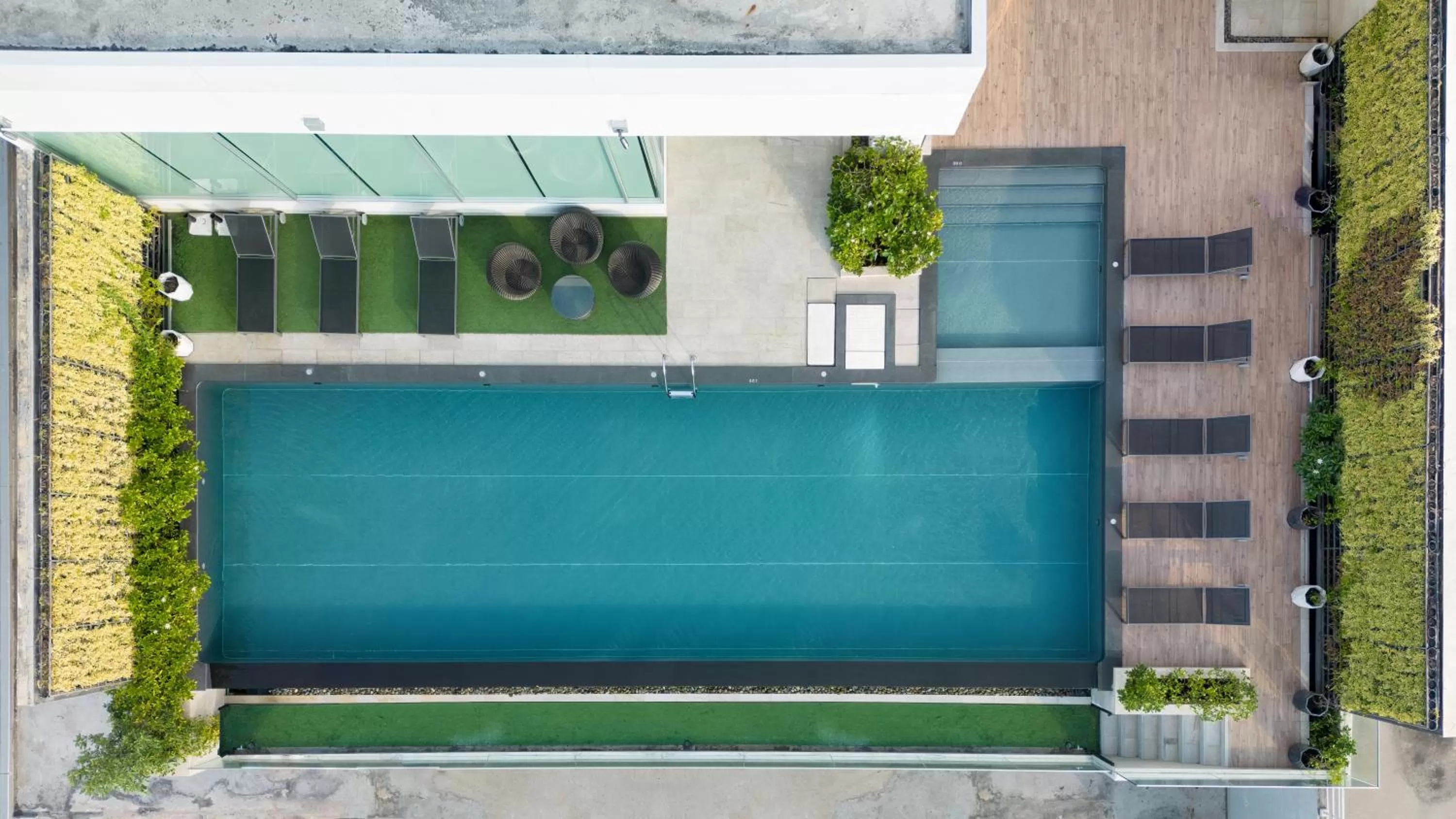 Swimming pool in Centre Point Hotel Terminal21 Korat