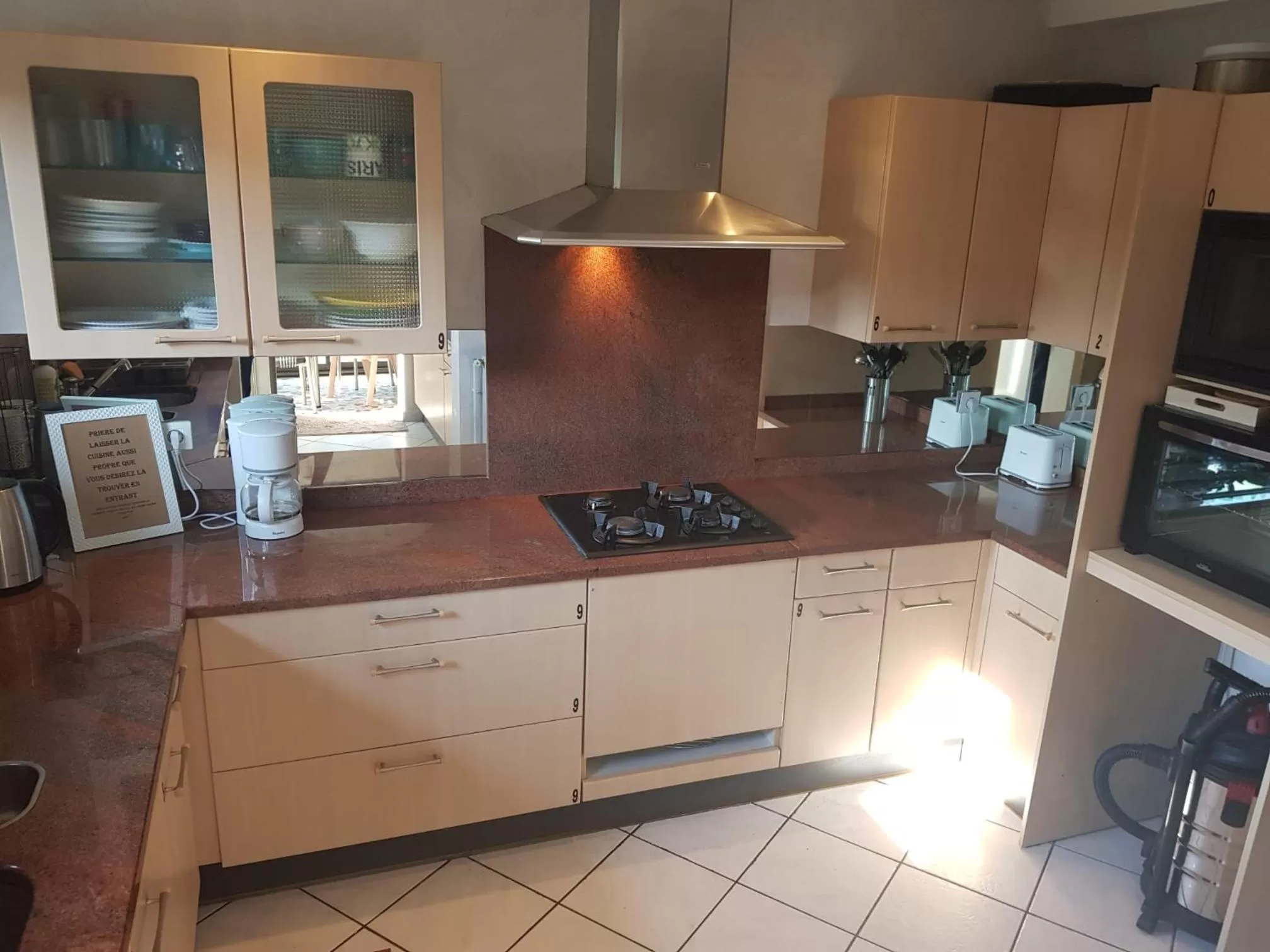 Kitchen/Kitchenette in L'Escale du Monde