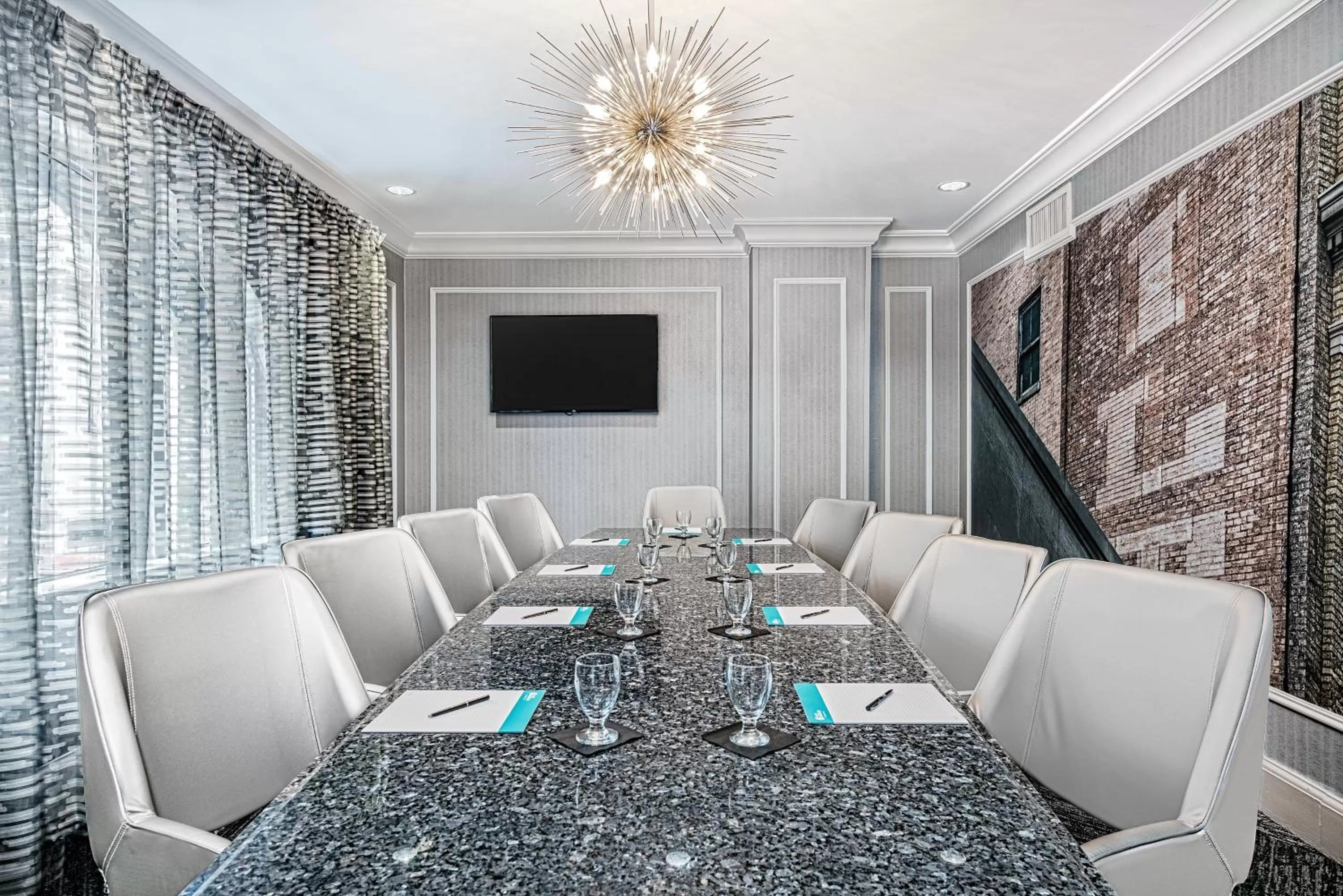 Meeting/conference room in Hotel Indigo Dallas Downtown by IHG