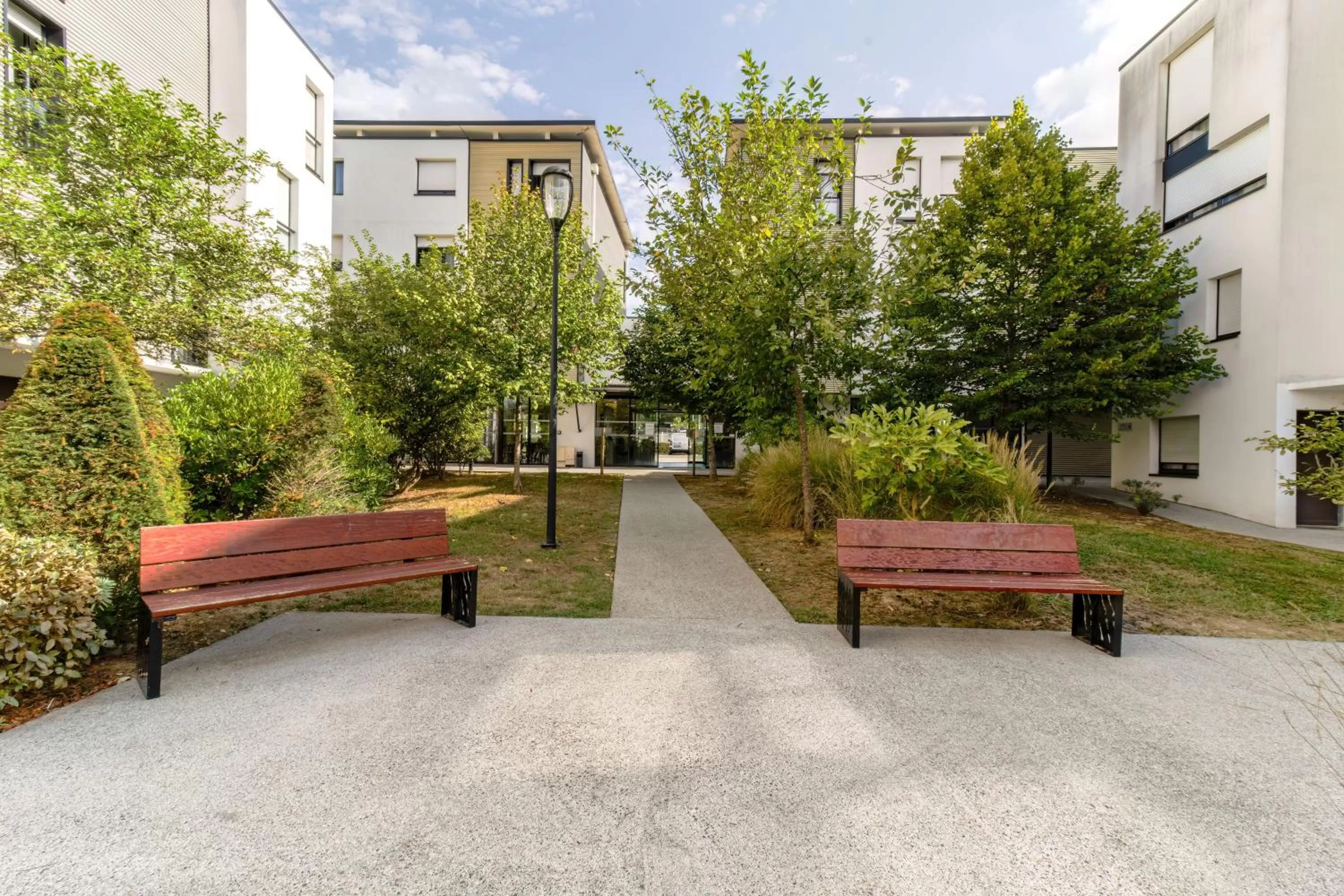 Garden in All Suites Appart Hôtel - Pau - Zénith