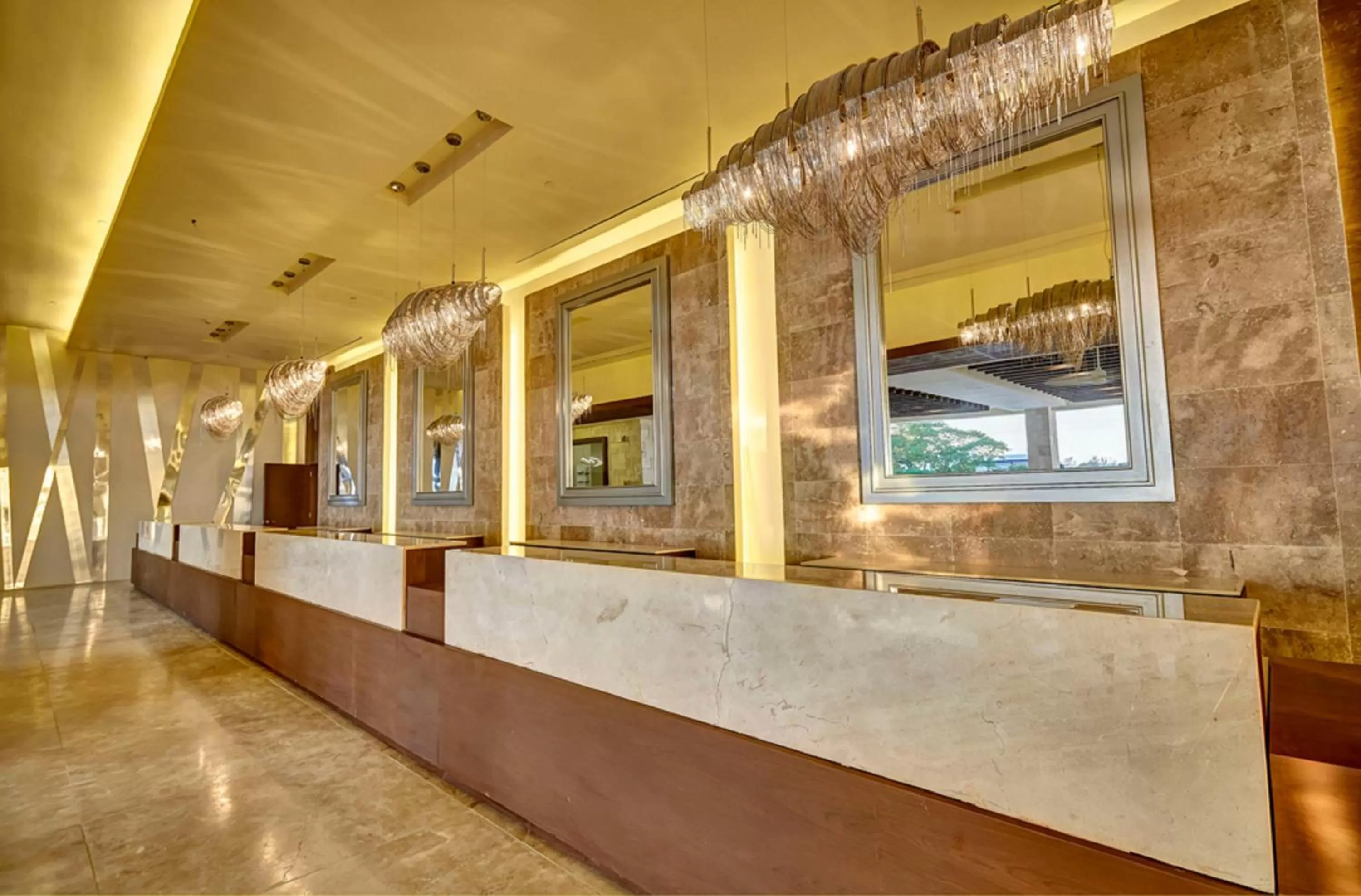 Lobby or reception in Royalton Negril, An Autograph Collection All-Inclusive Resort