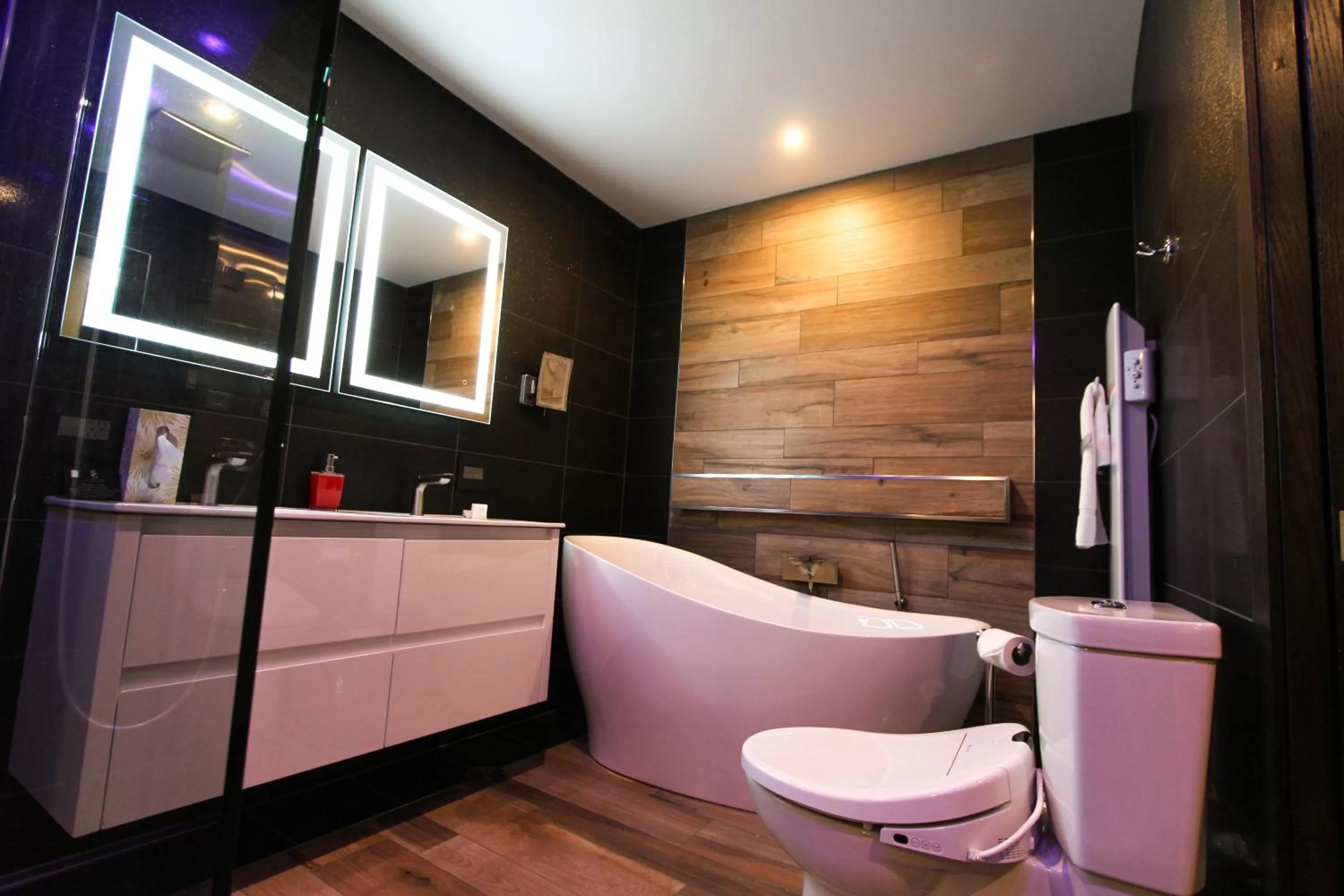 Decorative detail in Hôtel Saint-Germain Rimouski