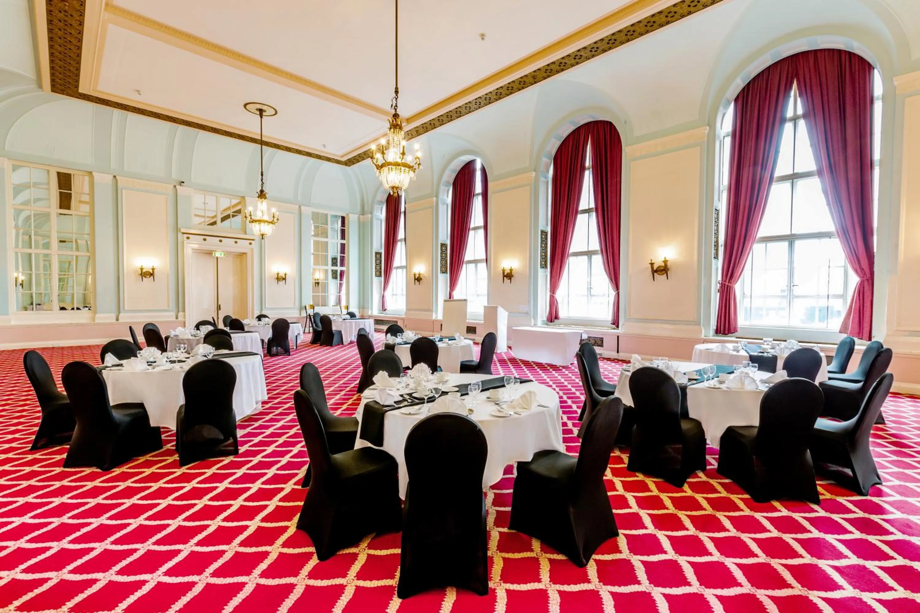Business facilities in Adelphi Hotel