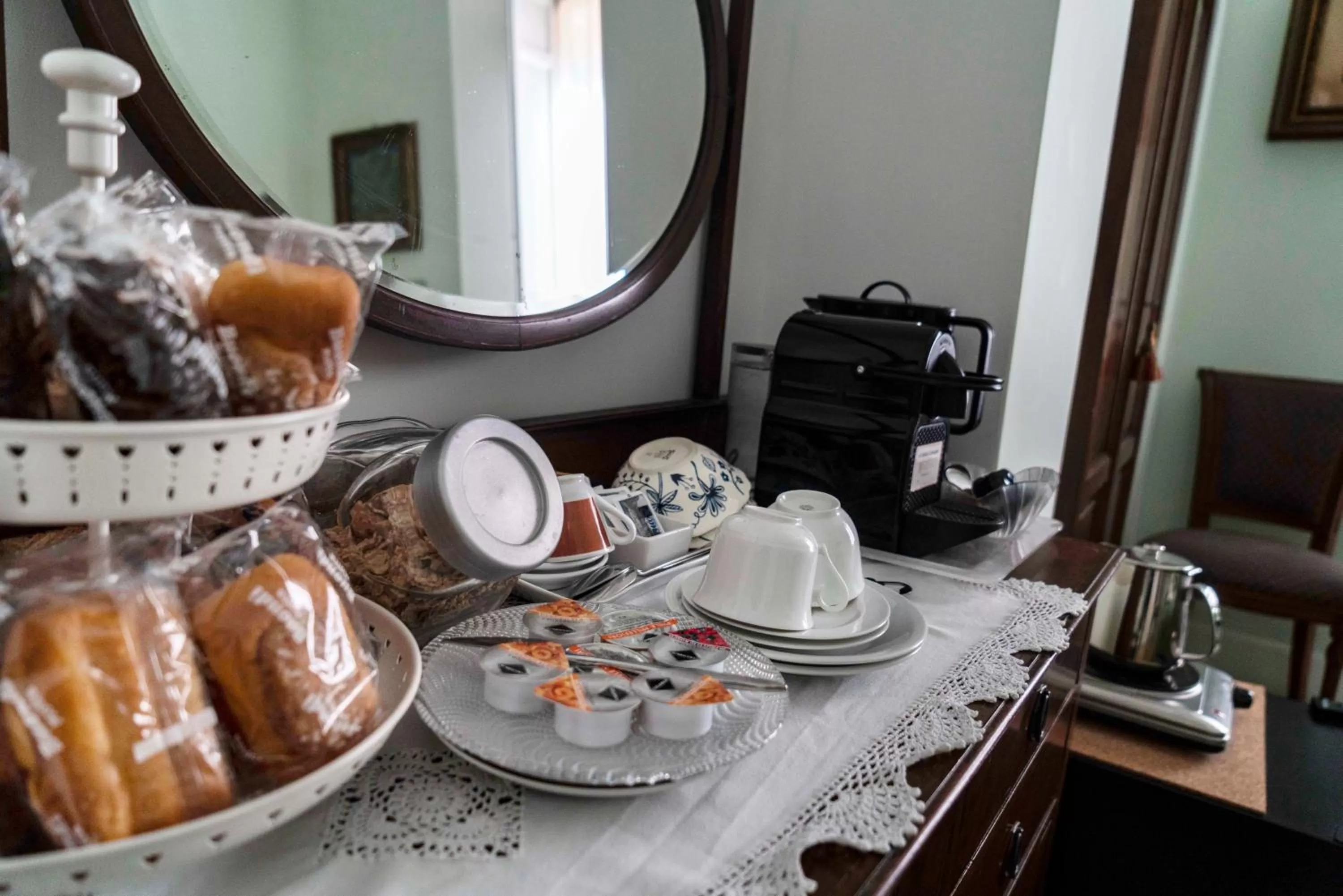 Breakfast in Dante's Hell B&B