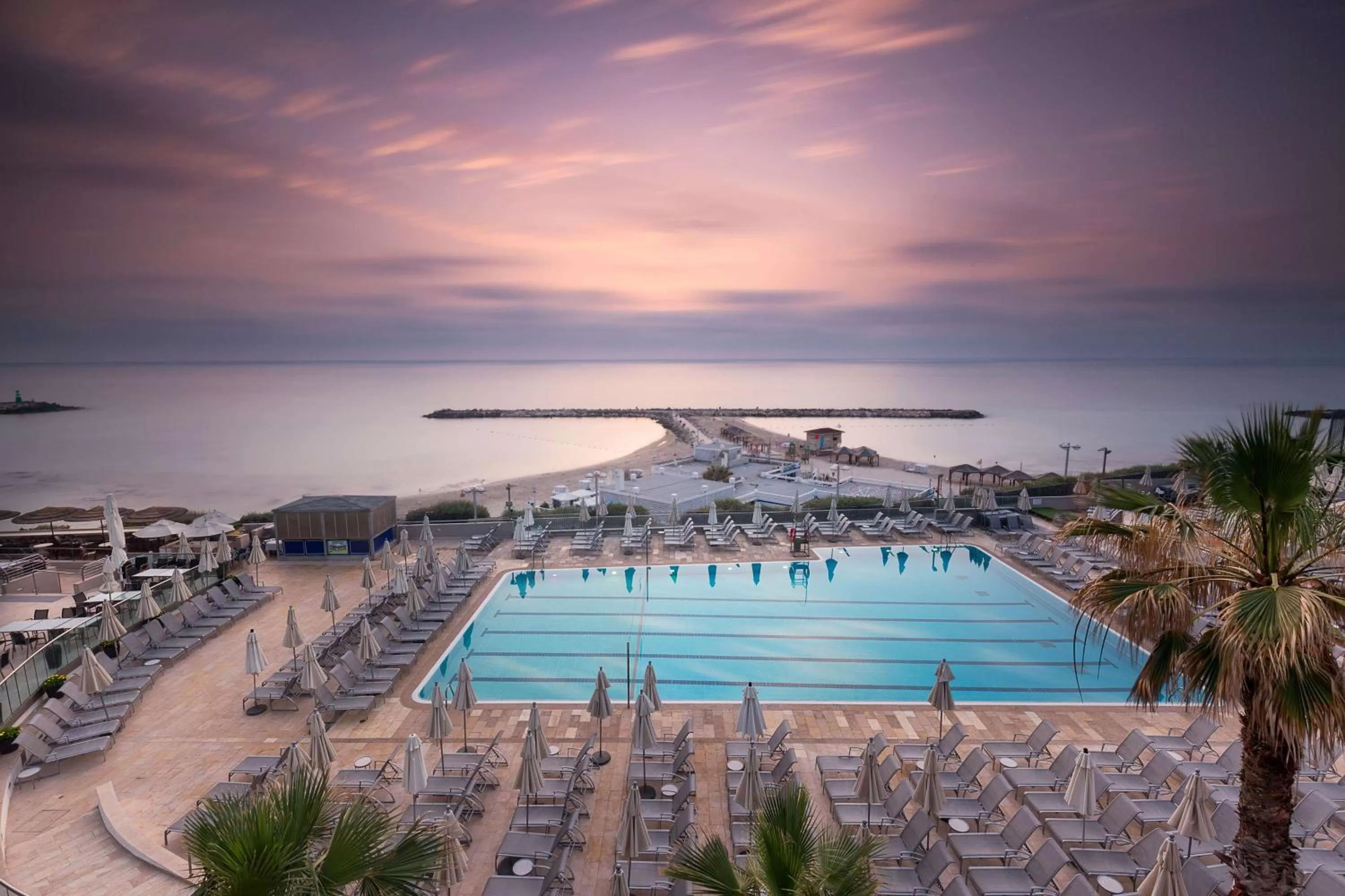 Pool view in Hilton Tel Aviv Hotel