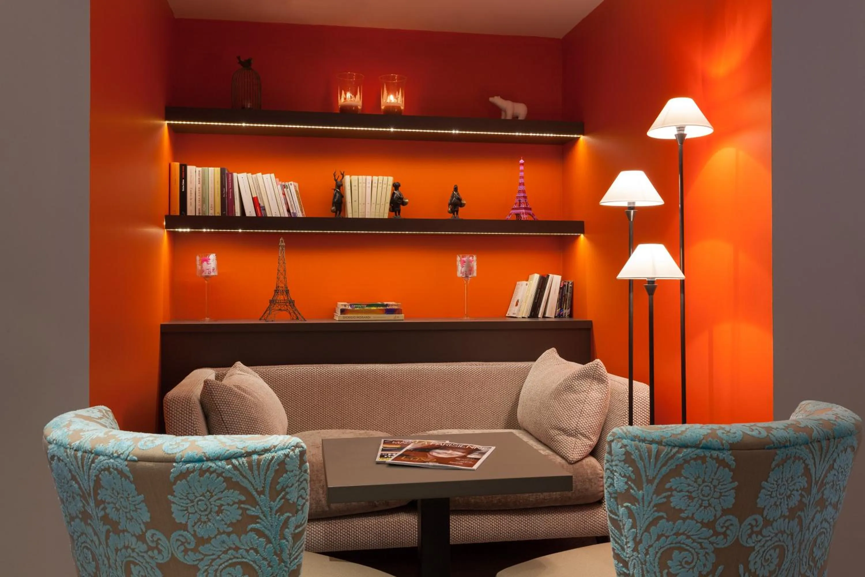 Lounge or bar in Hôtel Vic Eiffel