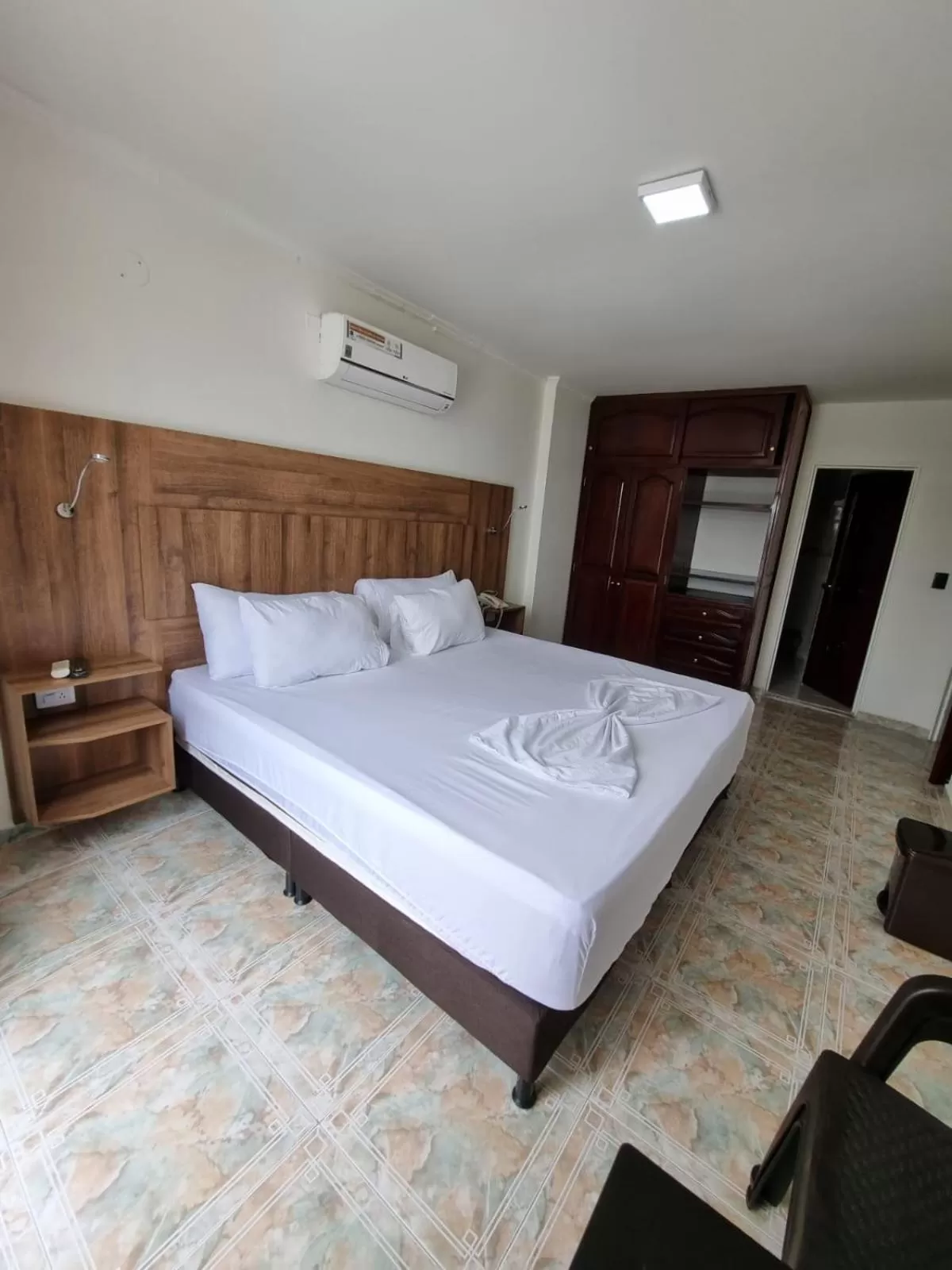 Bed in Zahira Hotel Melgar