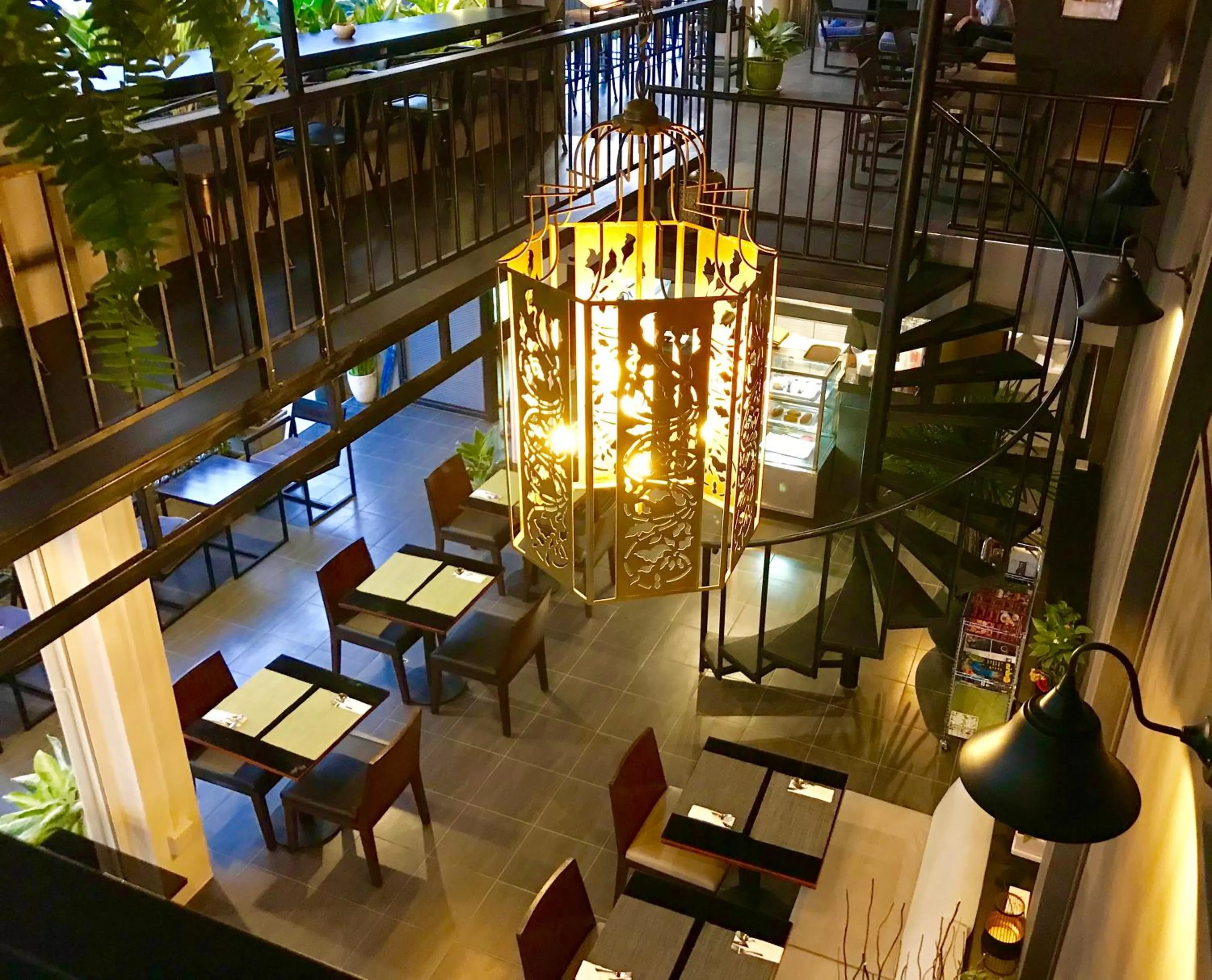 Restaurant/places to eat in THE BEACH CHA AM Residence