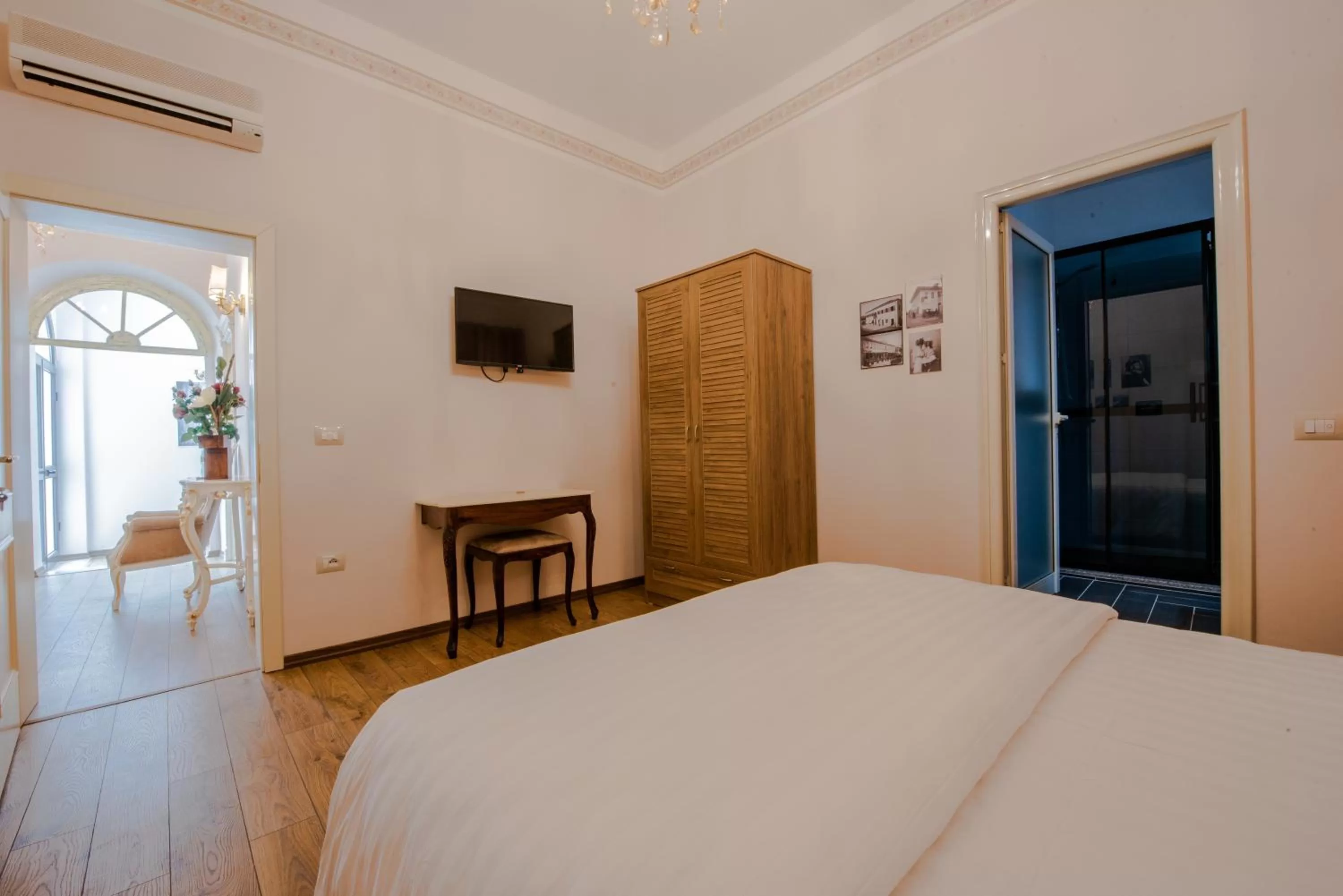 Bed in Hotel Loredano