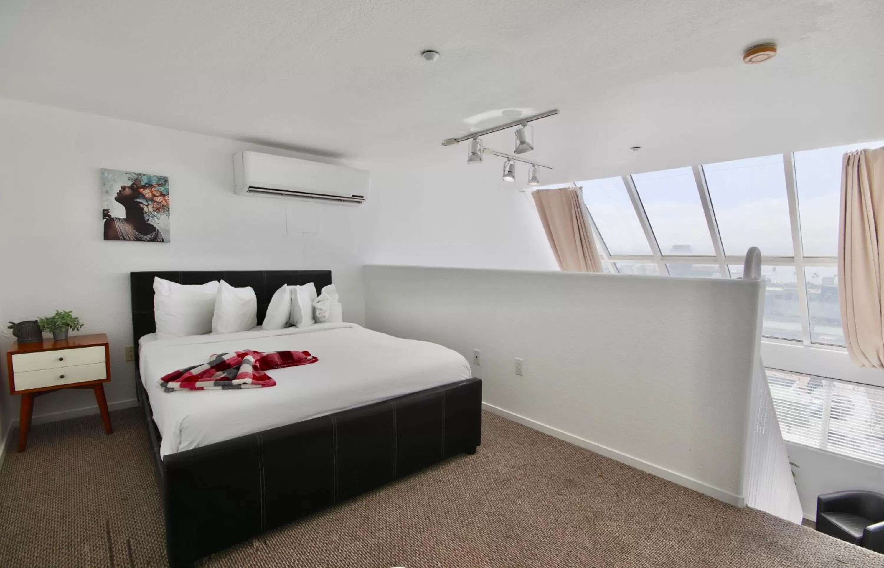 Bed in Little Italy Modern Lofts