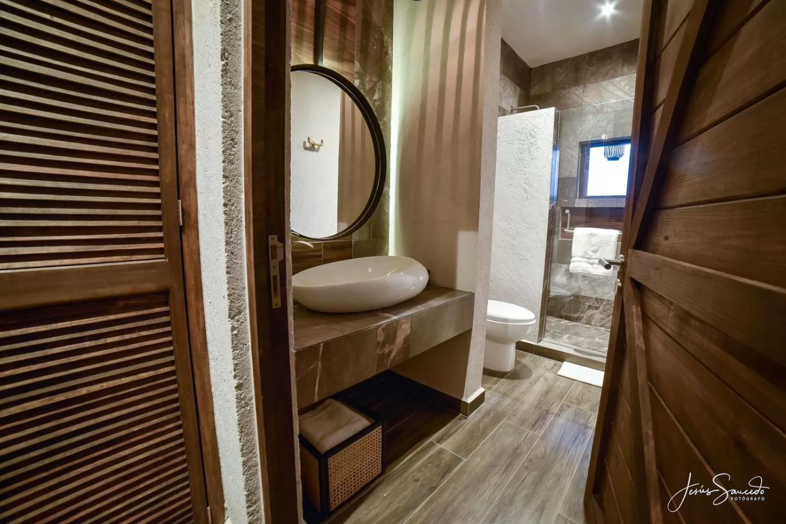 Bathroom, Bed in Suites Campestres Montebello