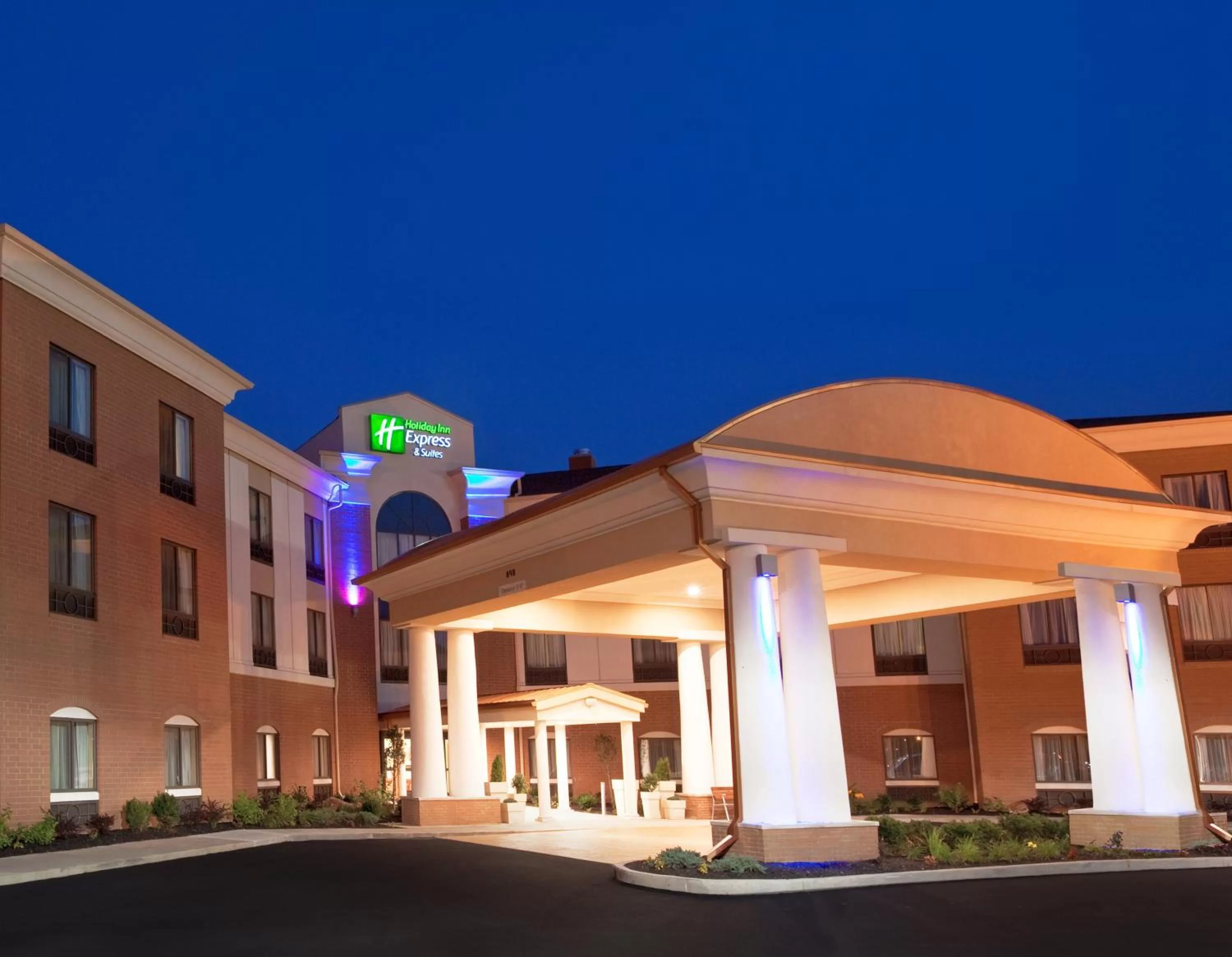 Property building in Holiday Inn Express Hotel and Suites Akron South-Airport Area by IHG