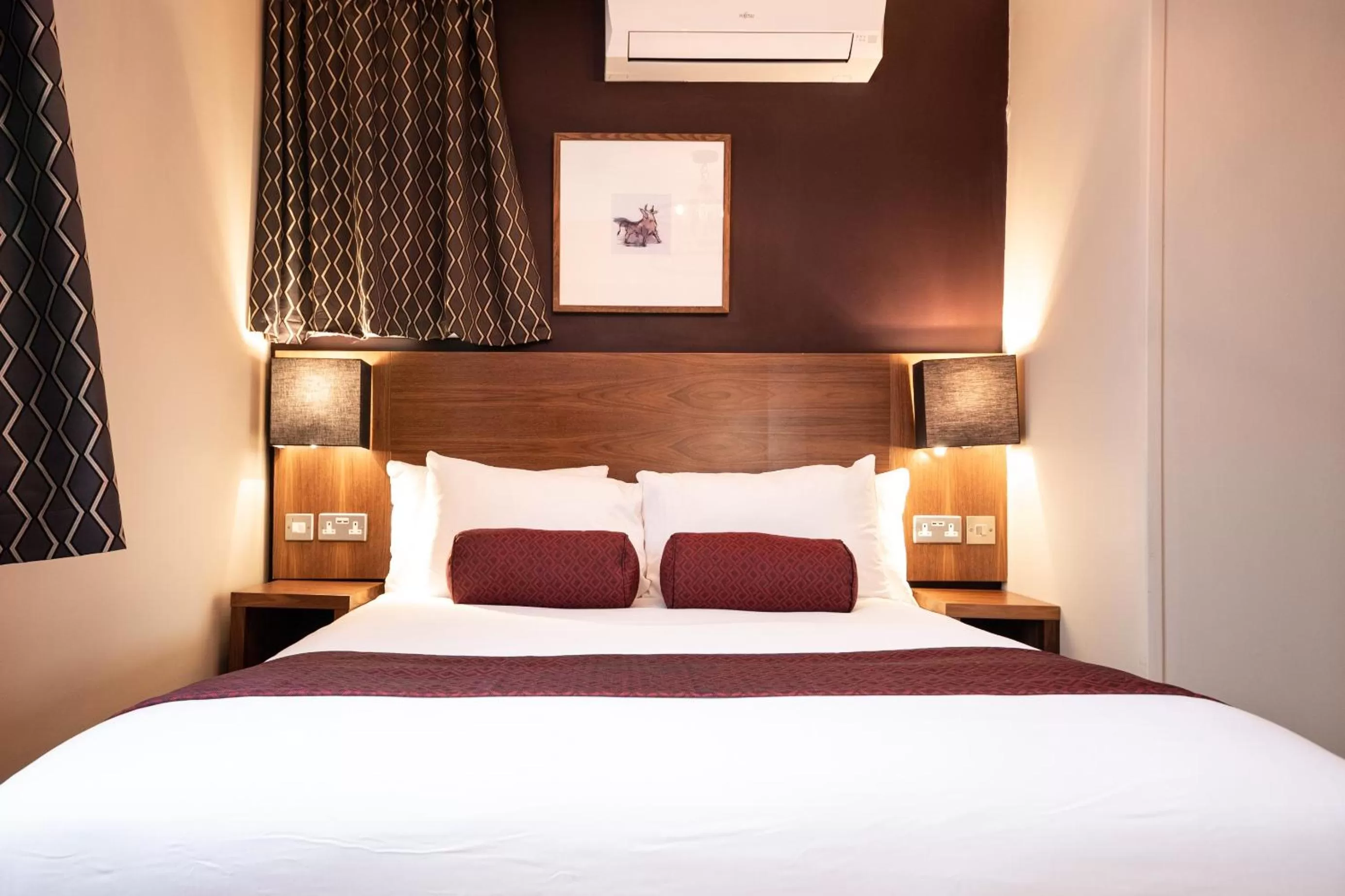 Bed in Miller & Carter Brighton by Innkeeper's Collection