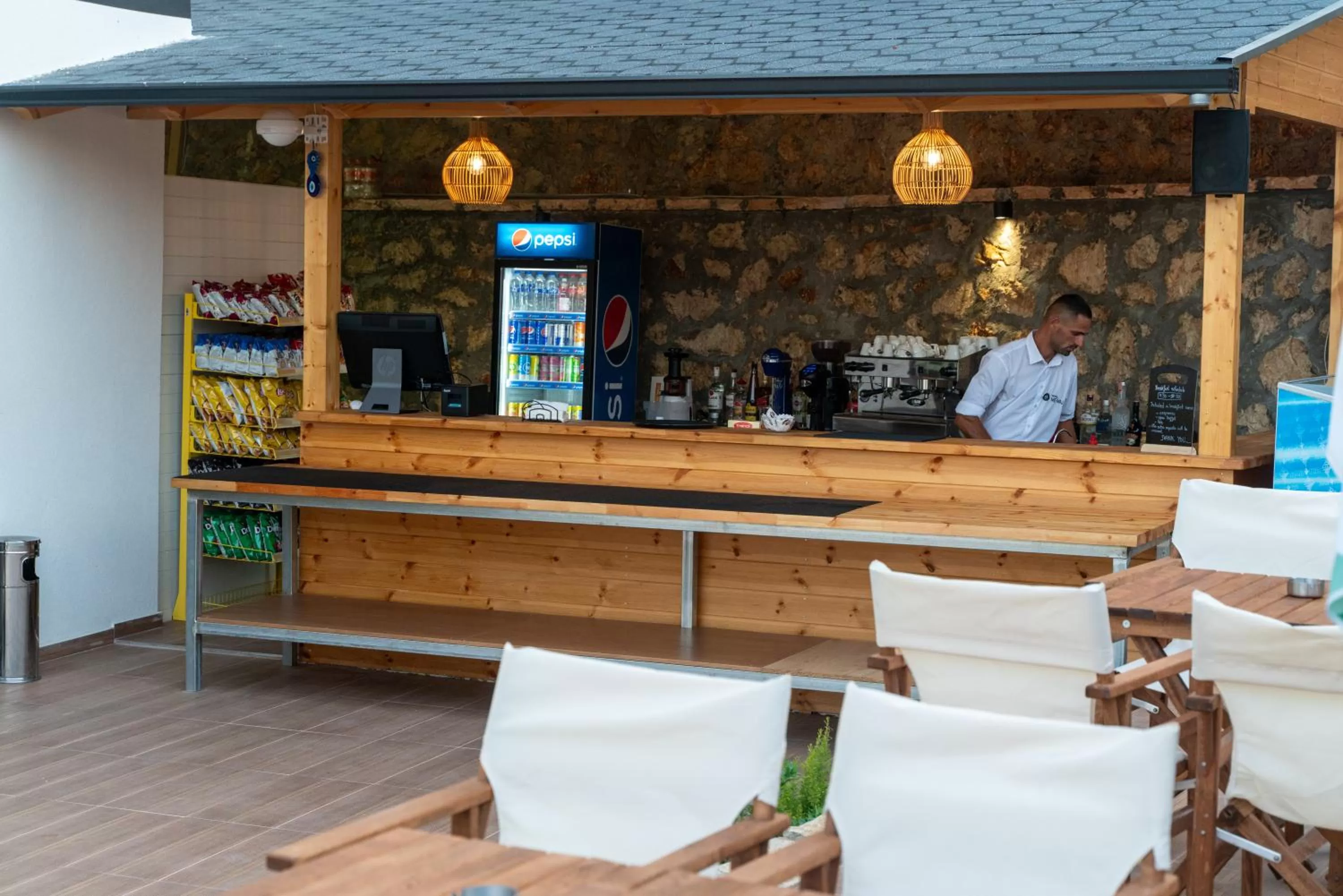 People, Restaurant/Places to Eat in Hotel Memaj