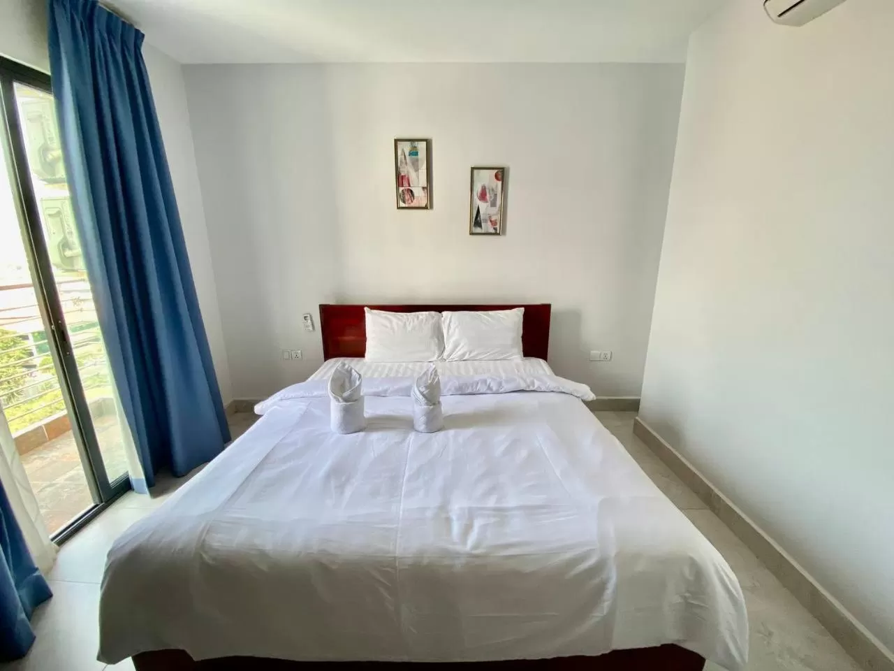 Bedroom, Bed in Residence 110 (Hotel and Apartments)