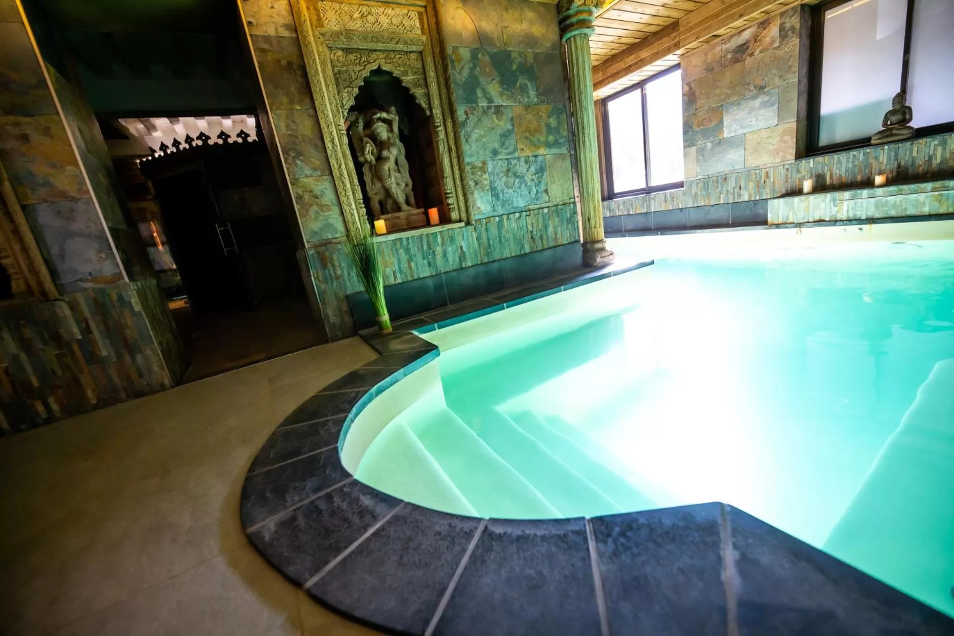 Spa and wellness centre/facilities in Hotel et Spa Le Lion d'Or