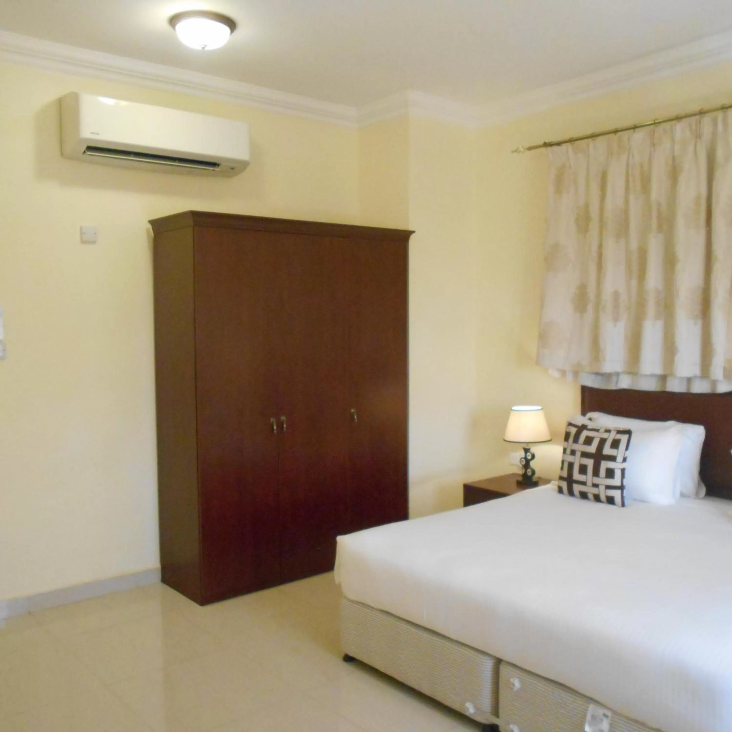 Decorative detail, Bed in Nizwa Hotel Apartments