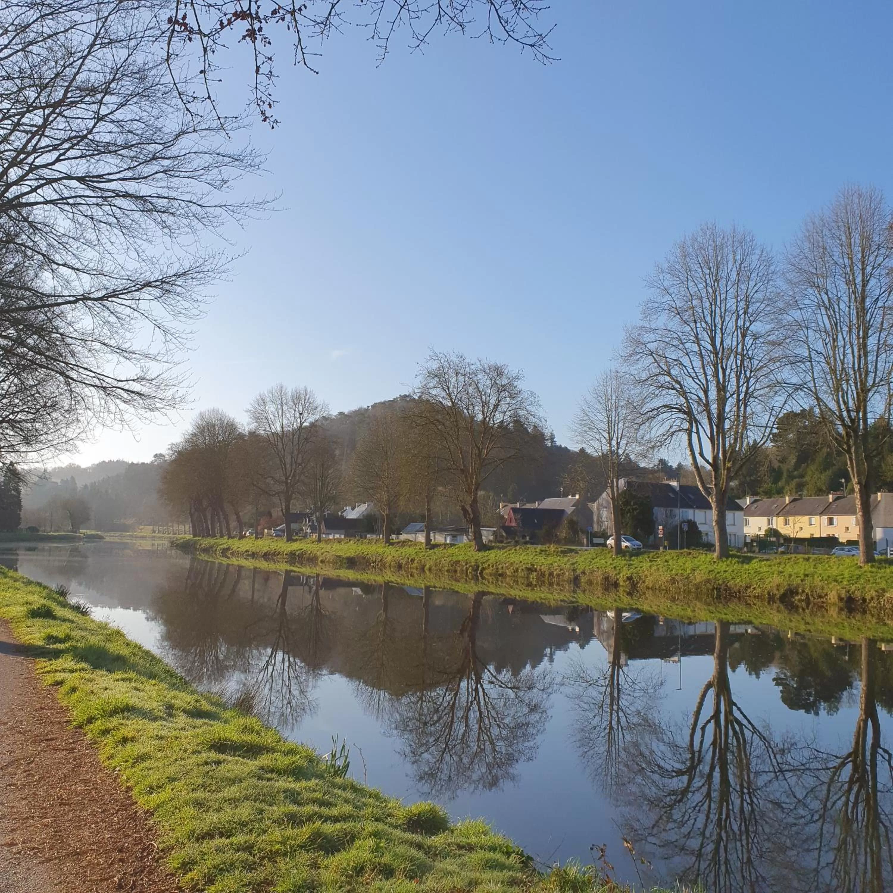 Hiking in Chambres Dhôtes Numéro 1