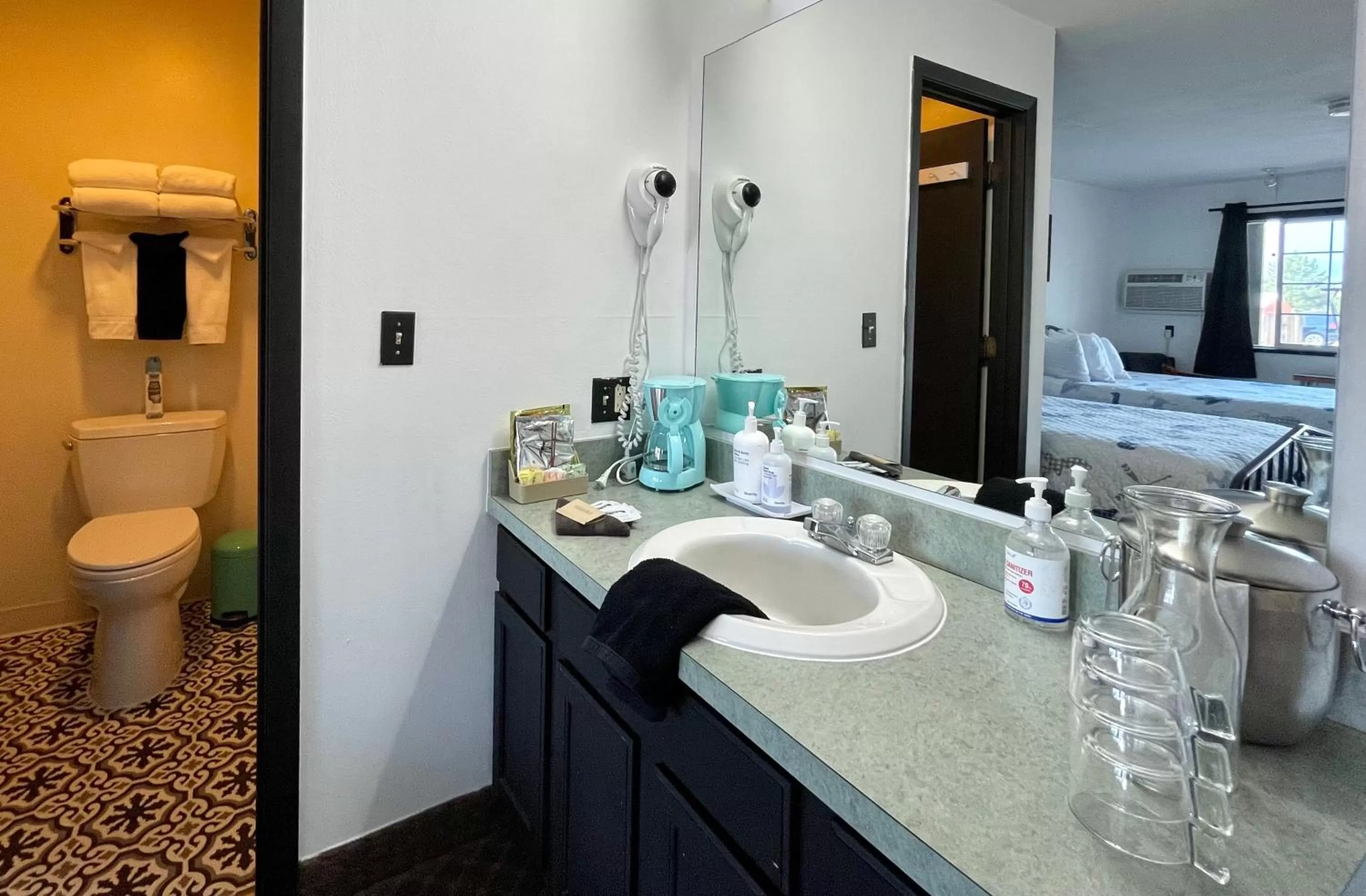 Bathroom in Chalet Inn